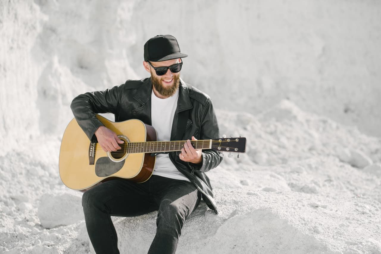 Consejos para elegir la guitarra acústica ideal para cada músico