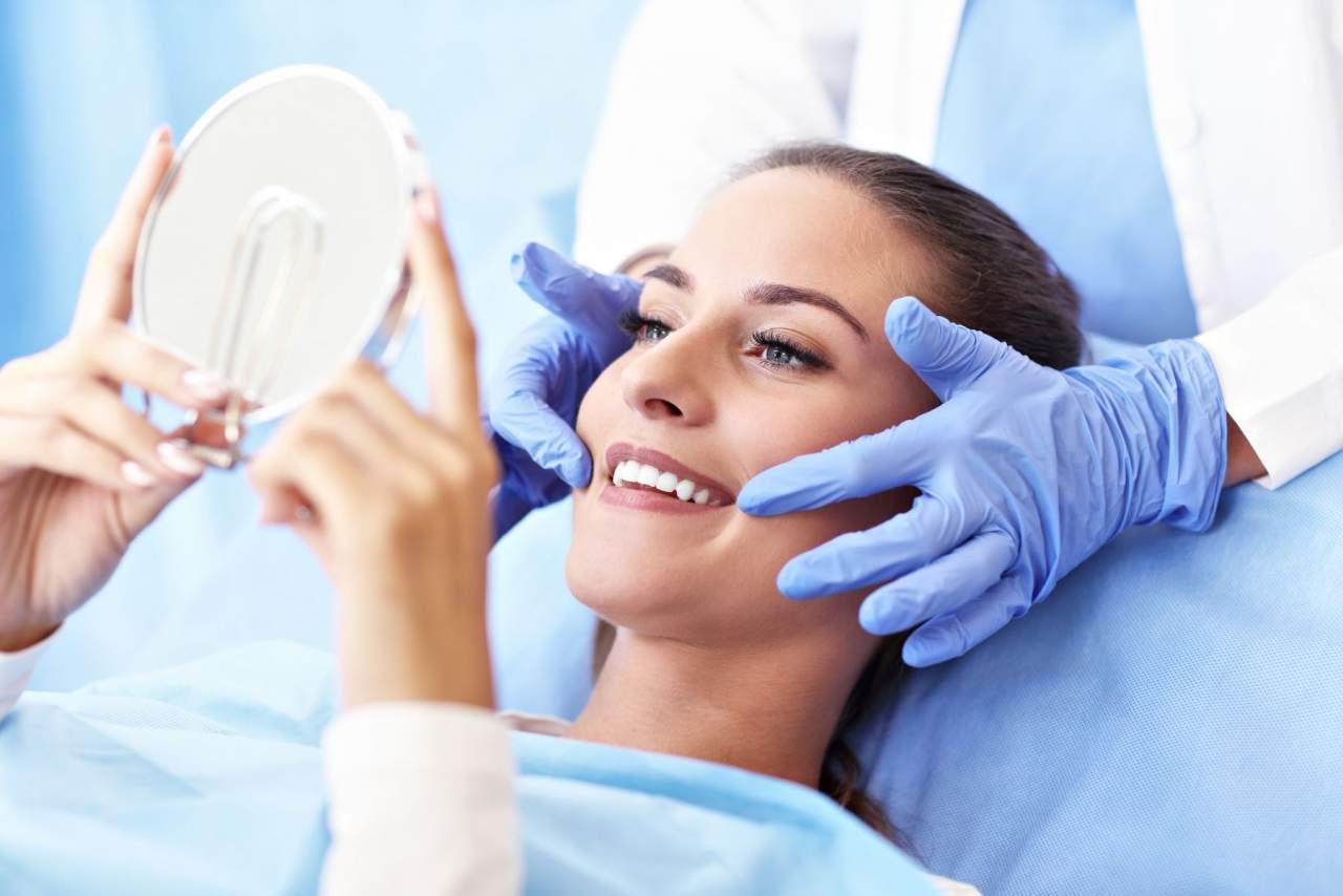 Implantes cigomáticos. ¿Qué son? ¿Por qué son populares? Por Clínica Helident