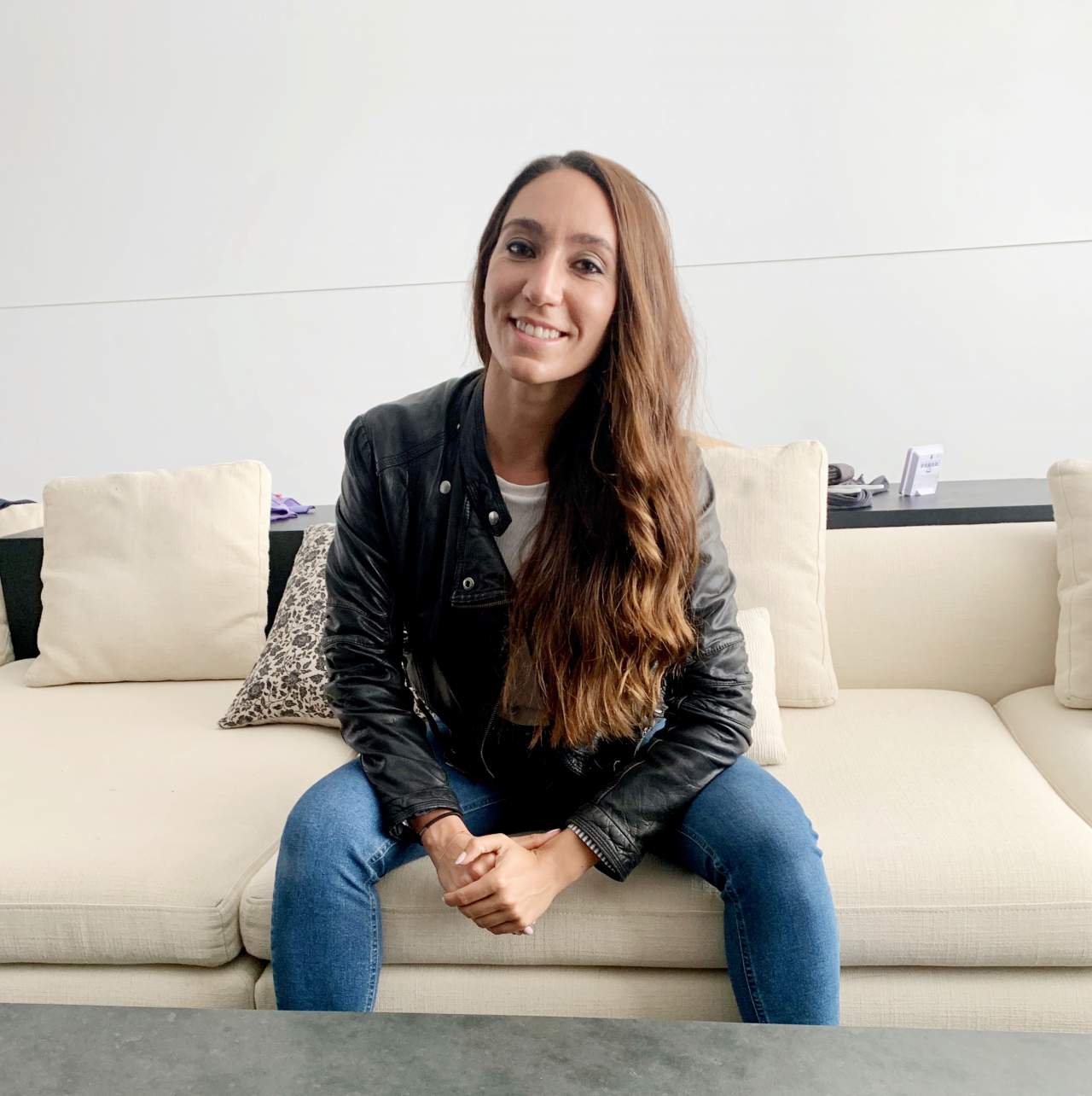 Kuarere, la apuesta de Belén Sola, sorprende y permite innovar en el sector de alquiler de espacios para producciones.