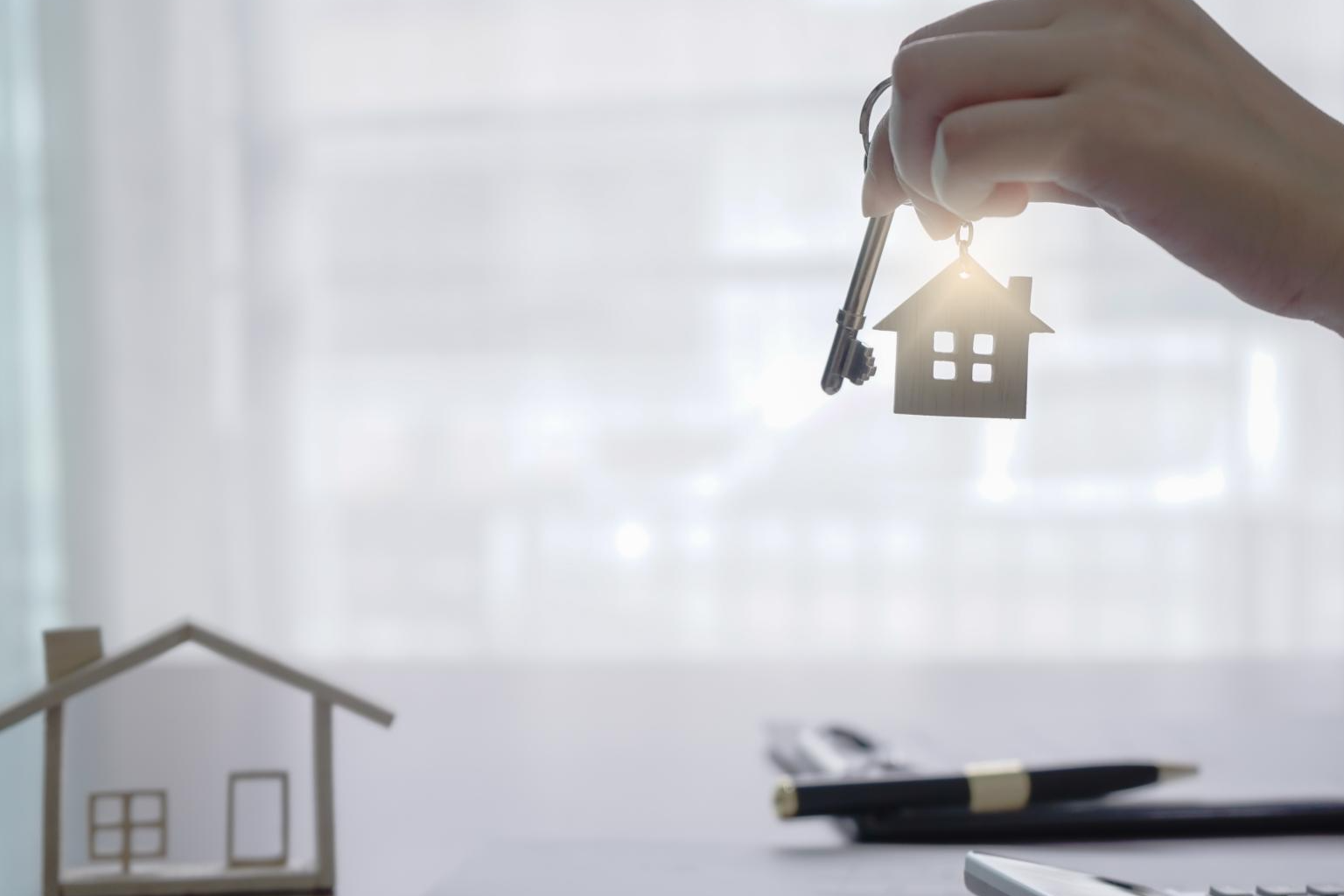 ¿Qué requisitos se necesitan para vender un piso en Barcelona ciudad?: La Casa Agency
