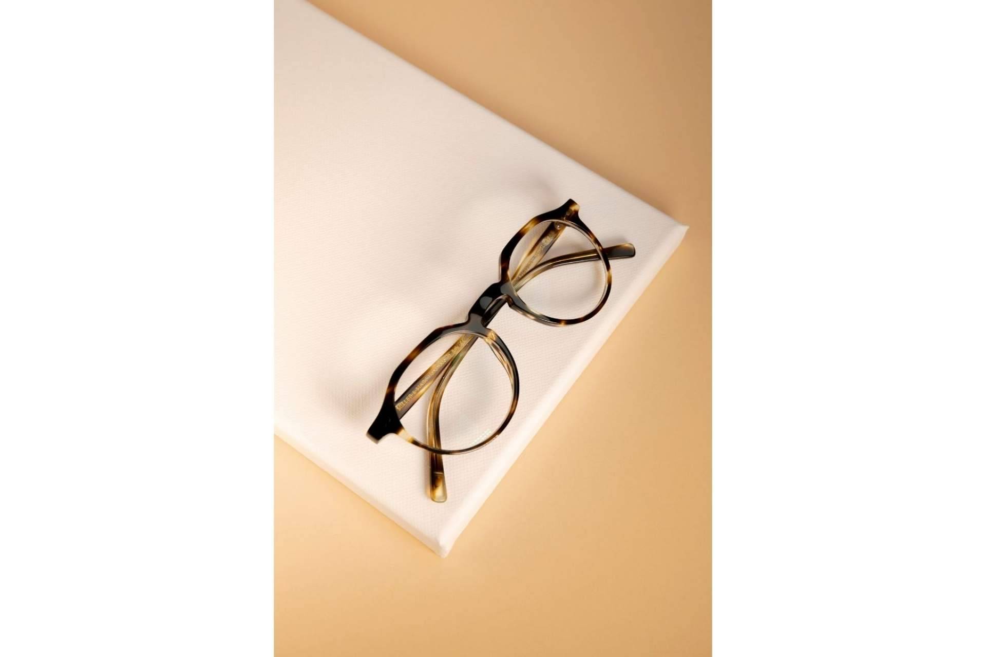 Miller & Marc, la marca de gafas que está revolucionando el mundo de la óptica, apuesta por las gafas fotocromáticas como uno de sus productos estrella por sus innumerables beneficios