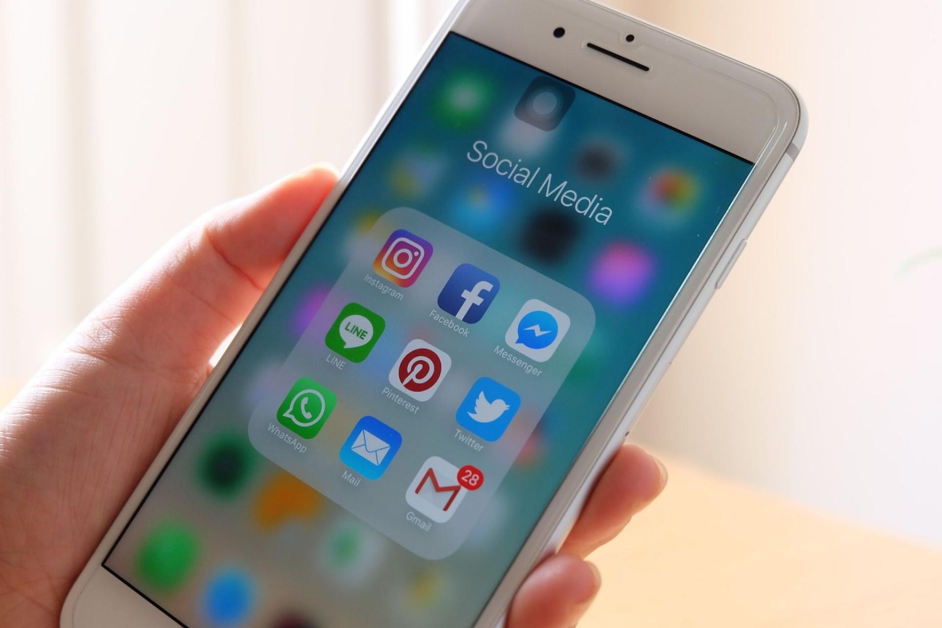¿Cuáles son las redes sociales adecuadas para abogados y asesores y cómo vender más con ellas? Por Conchi Sancar, especialista en marketing y comunicación