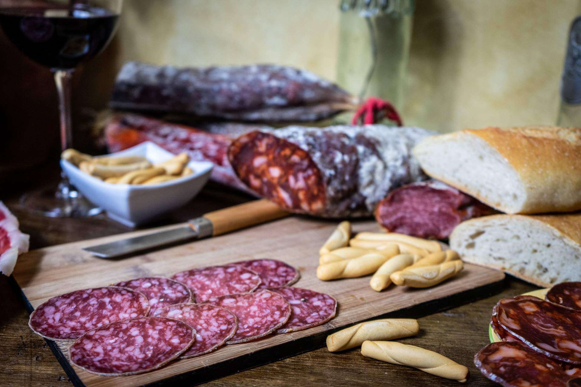 ¿Qué diferencia existe entre el chorizo ibérico de bellota y otros tipos?
