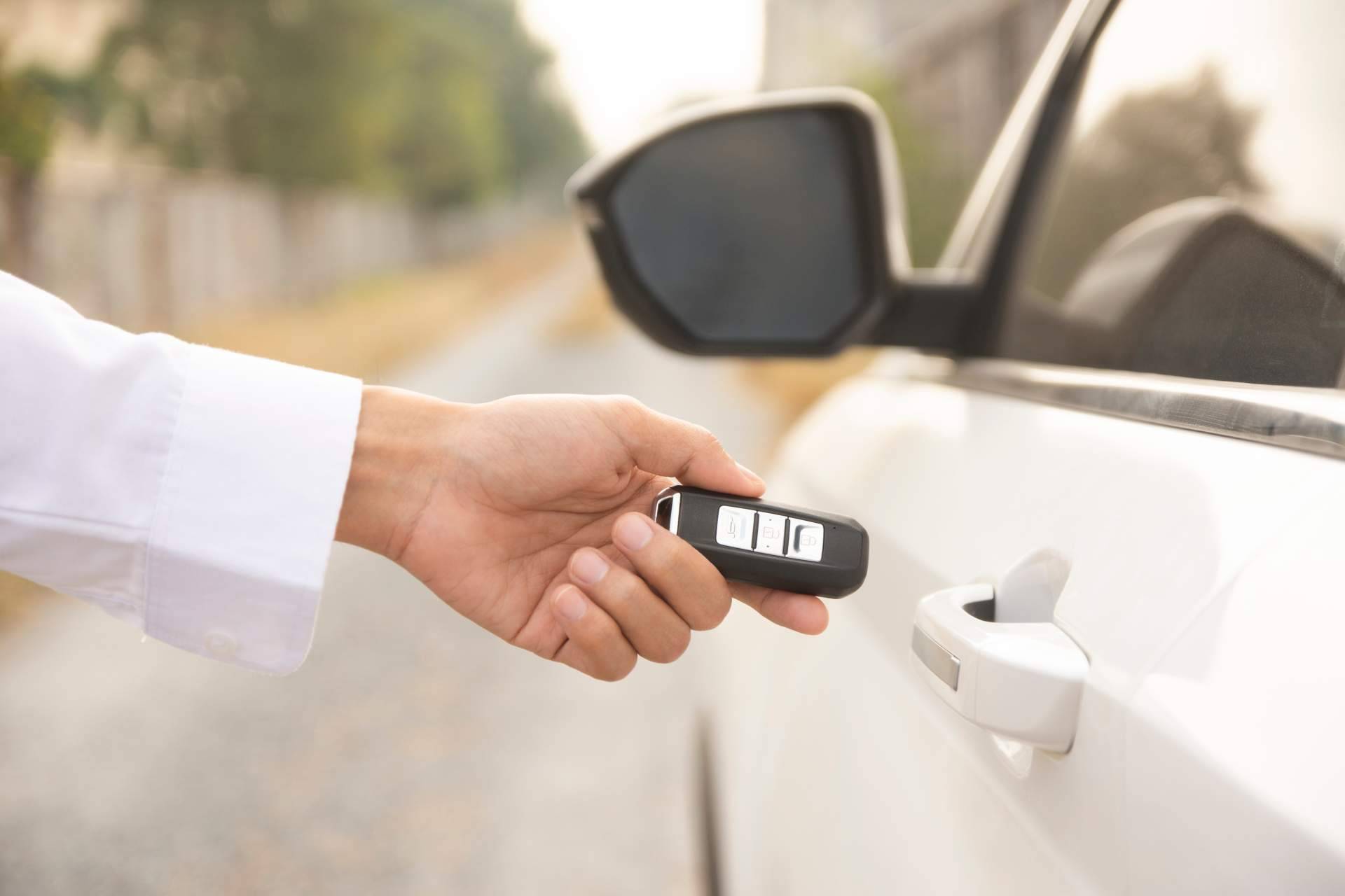 Denikey: la apertura de coche sin roturas es posible