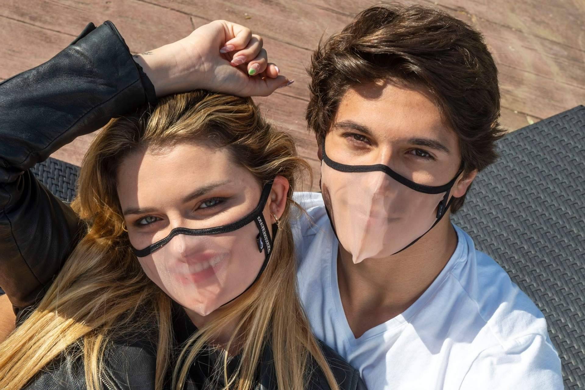 Así son las mascarillas transparentes certificadas de la tienda online Xula