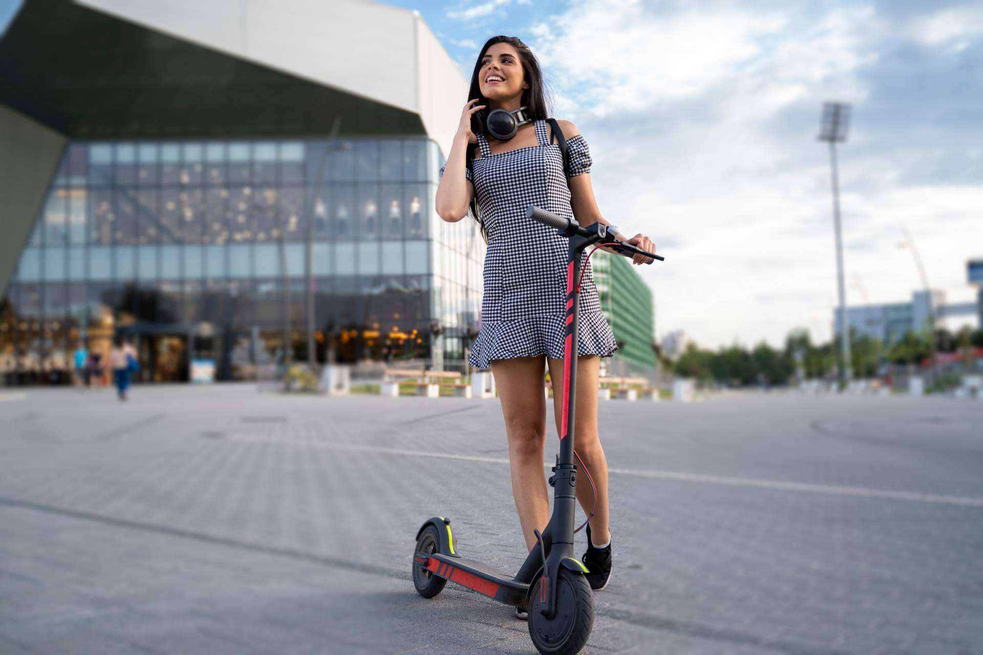 Disfrutar del patinete eléctrico Barcelona gracias a la compañía LYNX