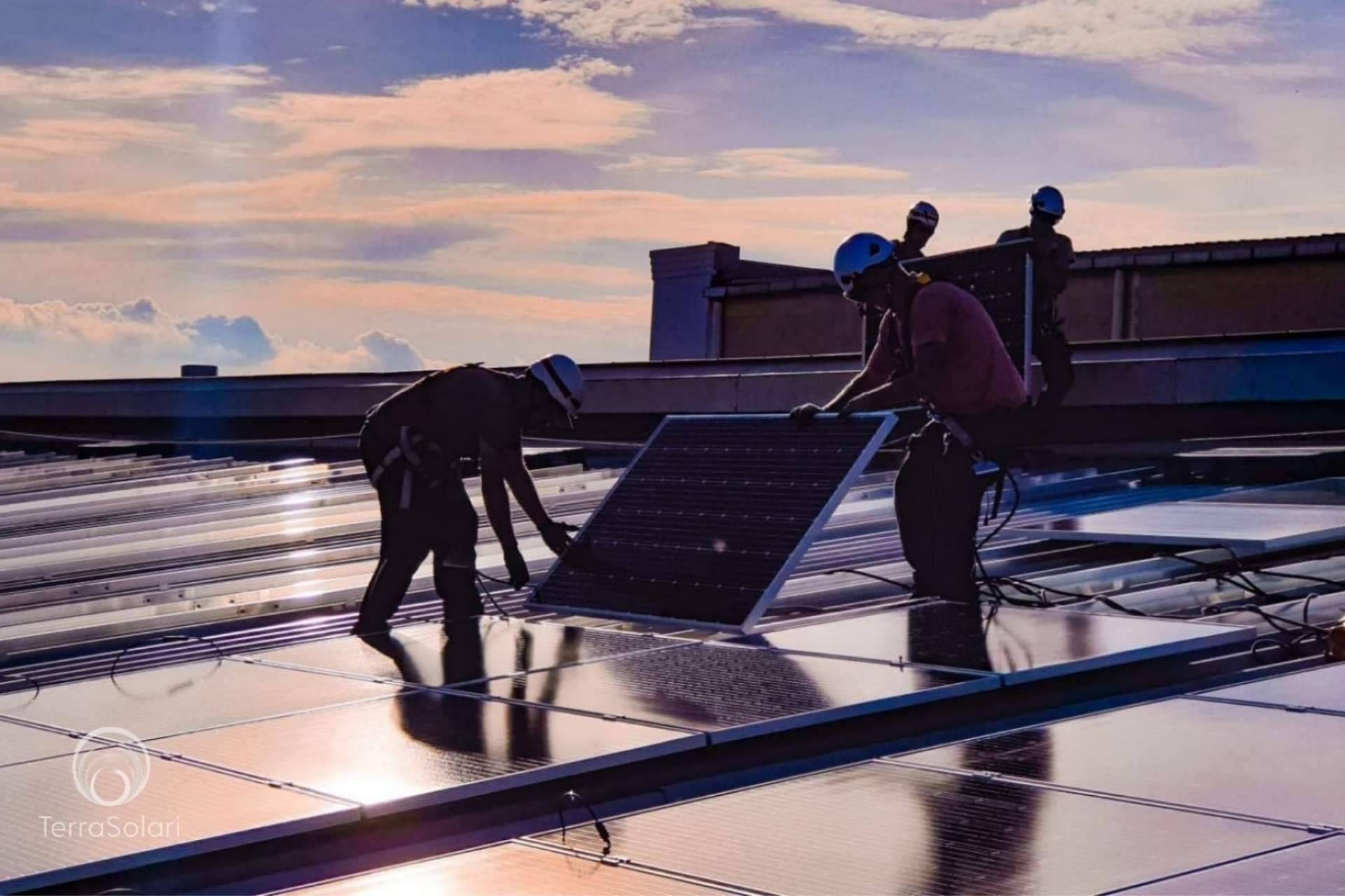 ¿Cómo recibir una subvención económica para instalar placas solares en la vivienda?: TerraSolari
