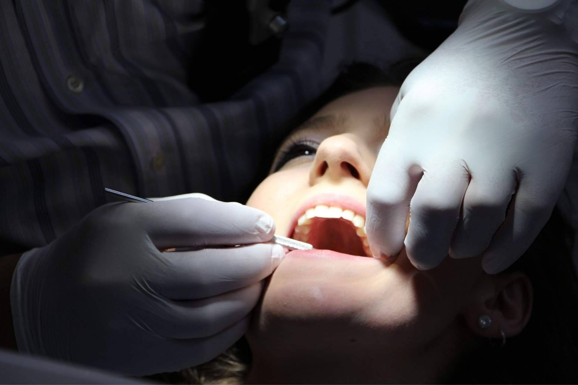 ¿Por qué Face Clinic es la mejor clínica dental en Huelva?