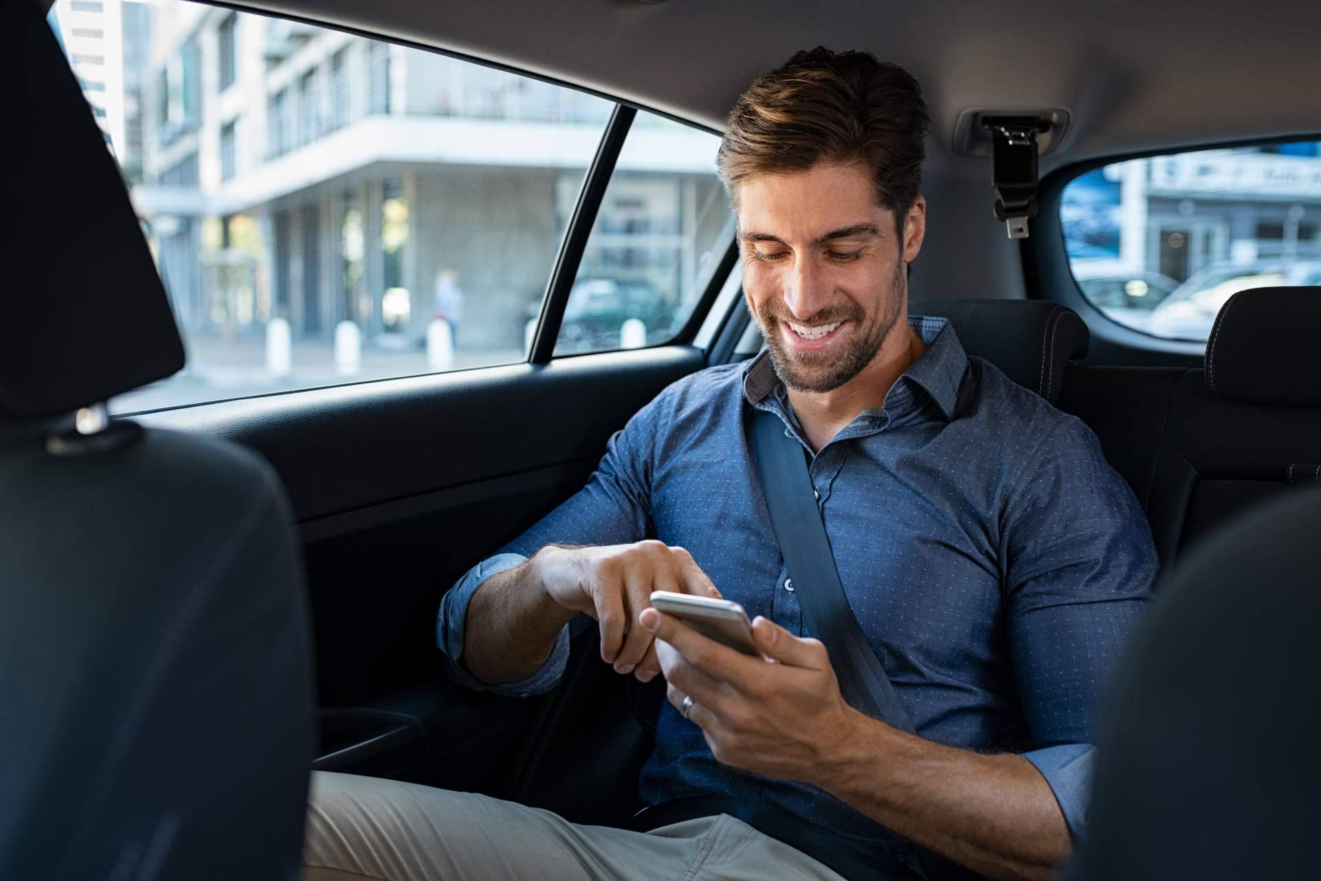 Taxi Málaga Airport Charly transfer 24 hours para realizar el trayecto Taxi Málaga - Aeropuerto