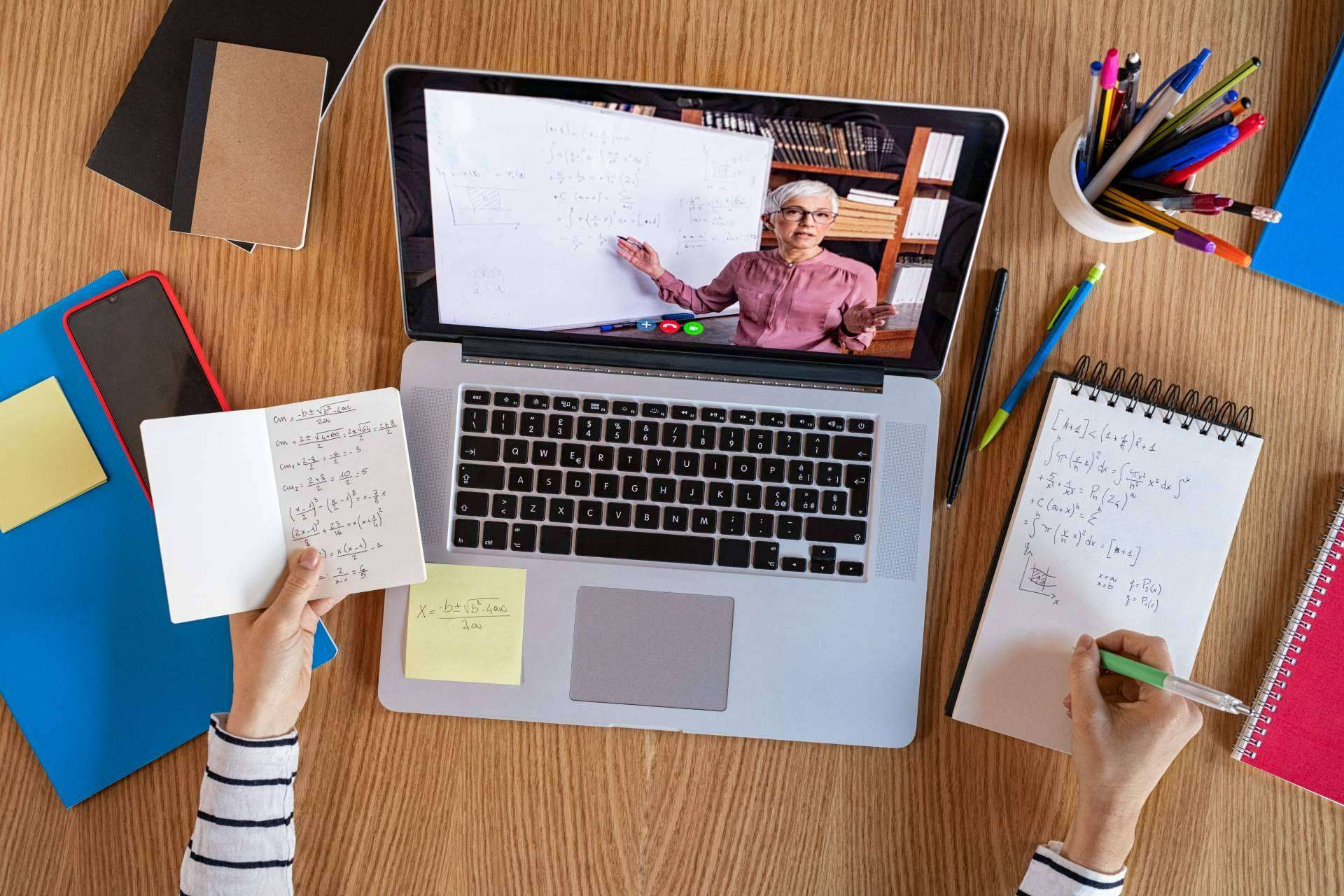 Metaaprendizaje en matemáticas y ciencias, una guía para rediseñar la educación matemática y científica