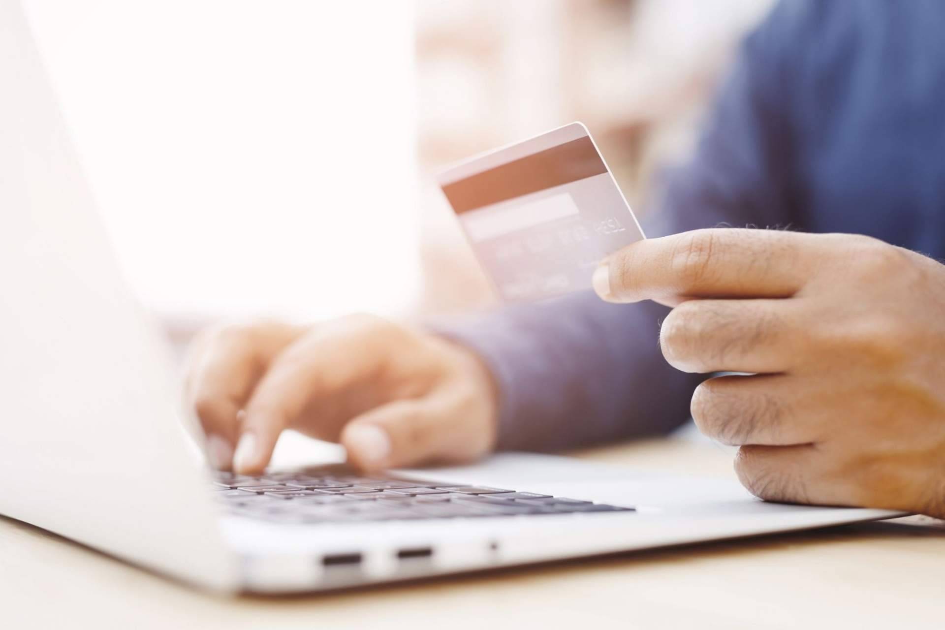 Dar el paso hacia la digitalización de un negocio gracias al e-commerce: Qualys Logística Integral