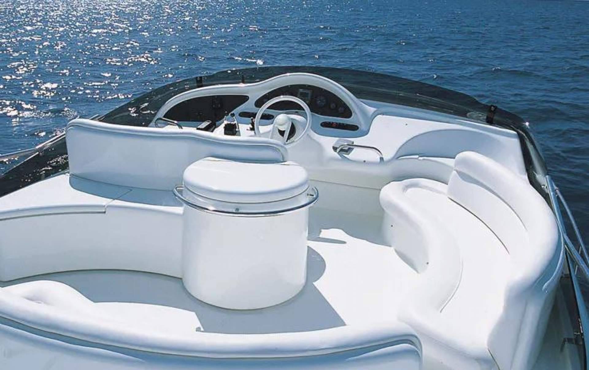 Gotland Charter ofrece el alquiler de yate en Barcelona, una de las opciones más populares en verano