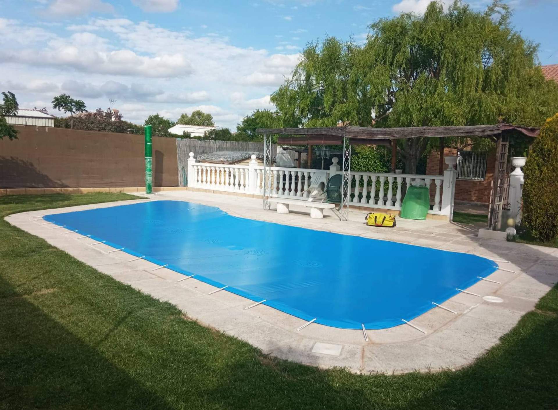 Cobertores para piscinas para cada estación del año en Toldos Picasso