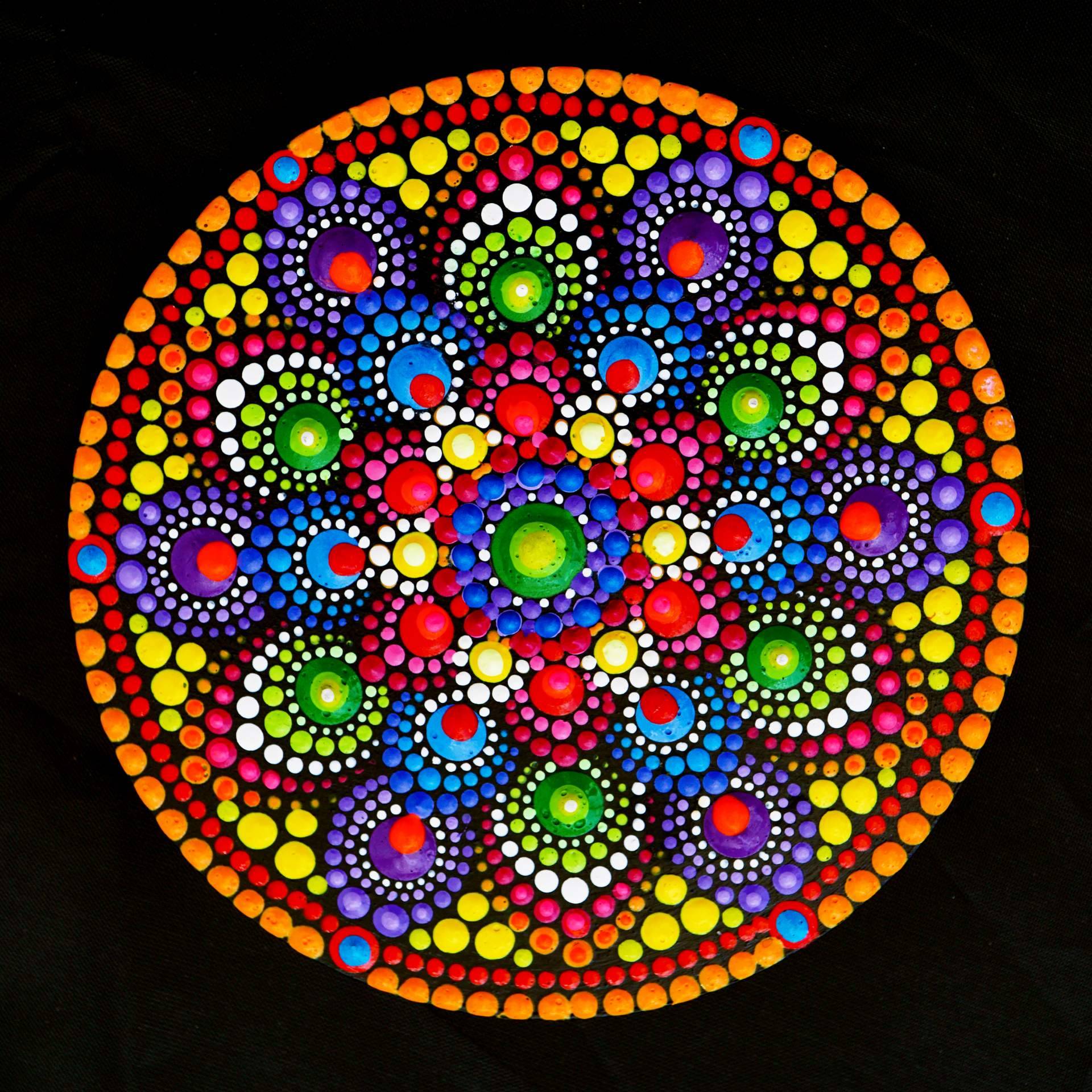 La tienda online de Cristina Flores ofrece una infinidad de posibilidades de cuadros Mandalas