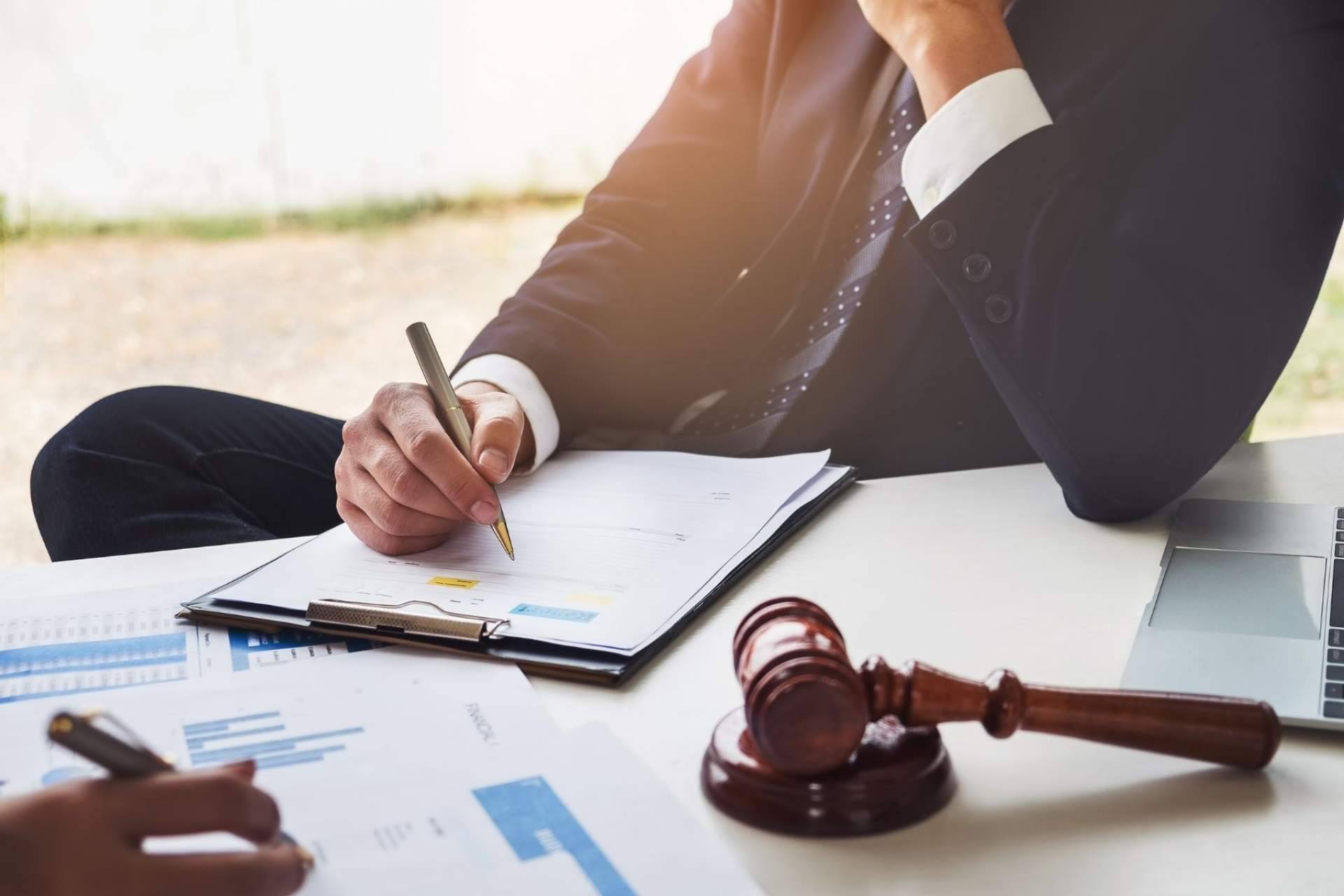 Defendo Abogados asesora en los concursos de acreedores para empresas y Ley de segunda oportunidad para particulares