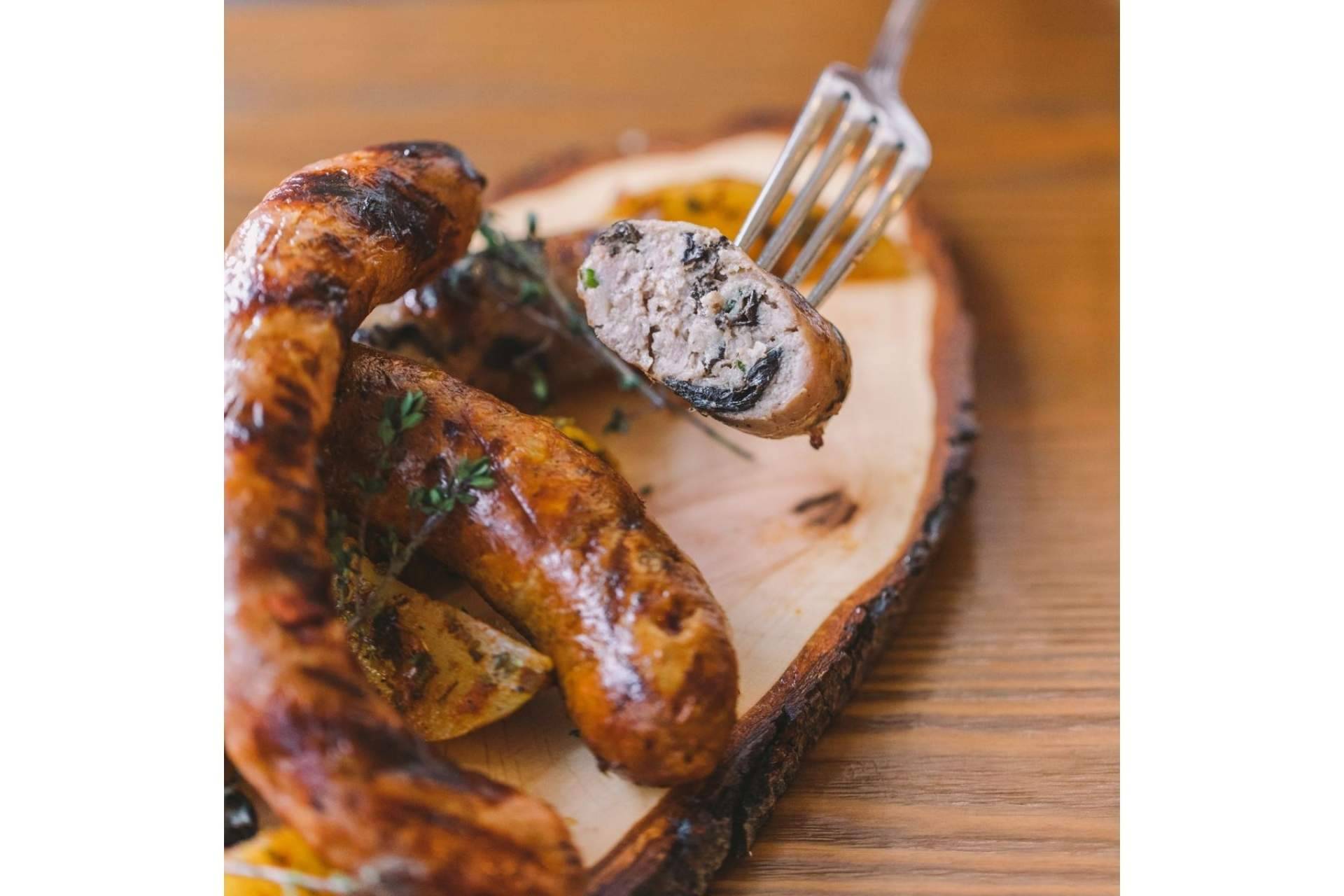 El Restaurante Vic Brasería es reconocido por la carne y verdura a la brasa y la cocina de alimentos sin gluten
