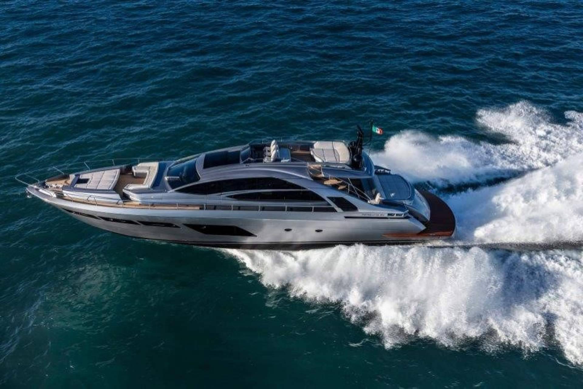 Yacht IN Ibiza pone a la disposición de los clientes el alquiler de yate privado