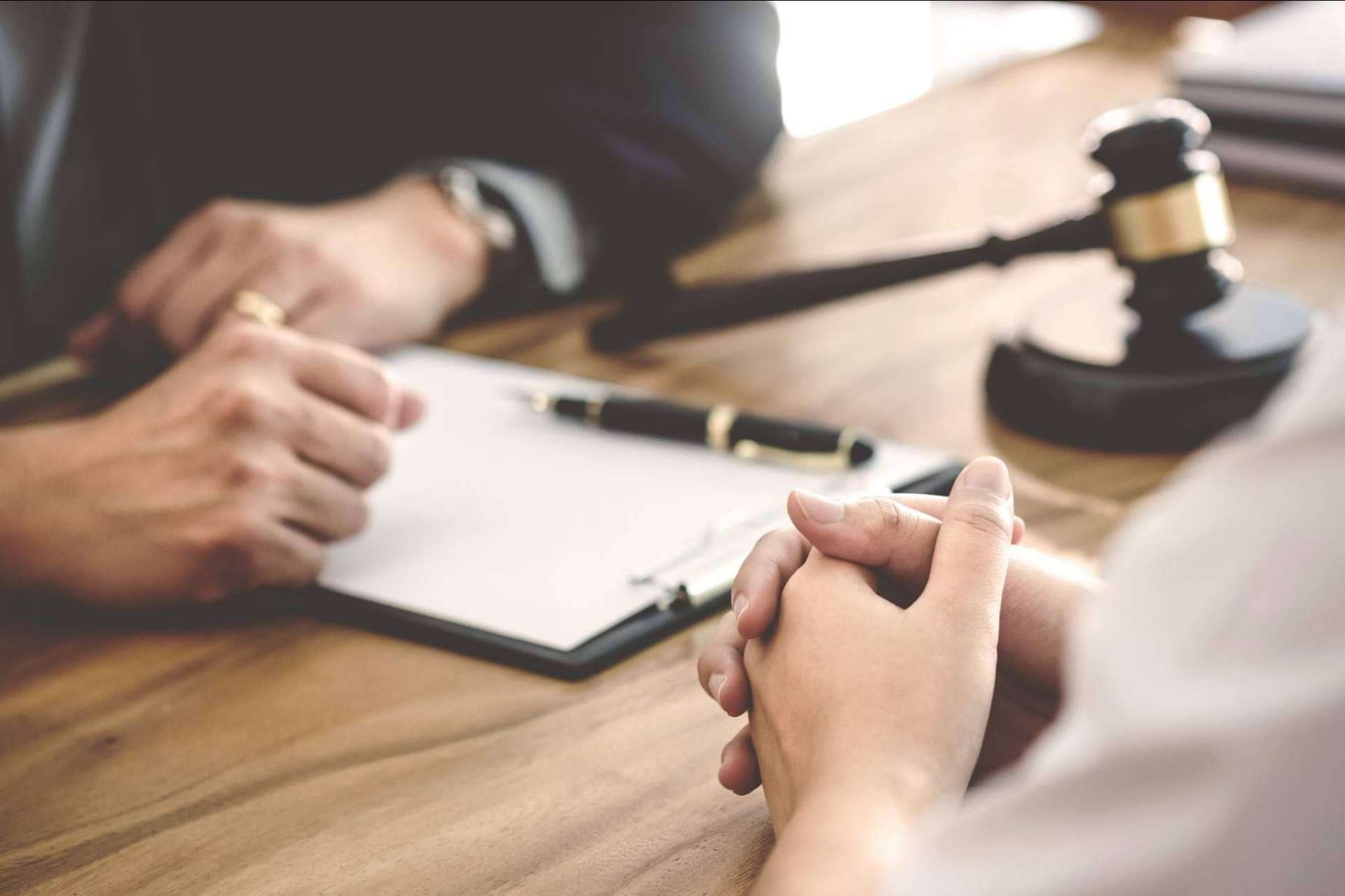 Asesoría profesional con Ackermann & Schwartz Attorneys at Law SLP, el despacho con una dilatada experiencia penal y mercantil internacional