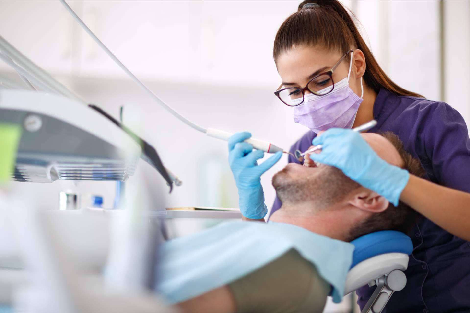 Clínica Dental Heins: salud, odontología integral e implantes dentales