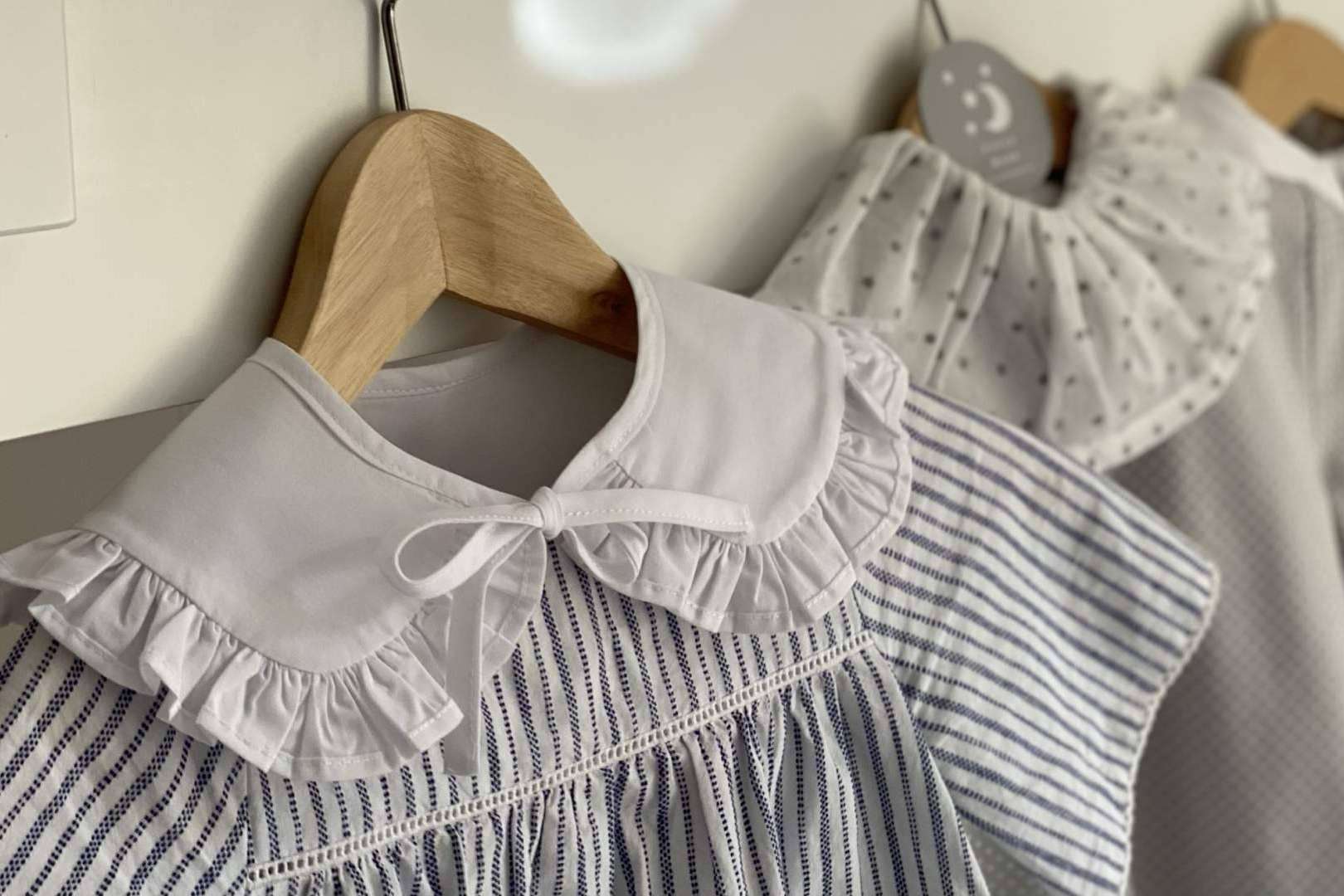 Los cuellos de camisas desmontables, la apuesta por los complementos de VinicaMoon