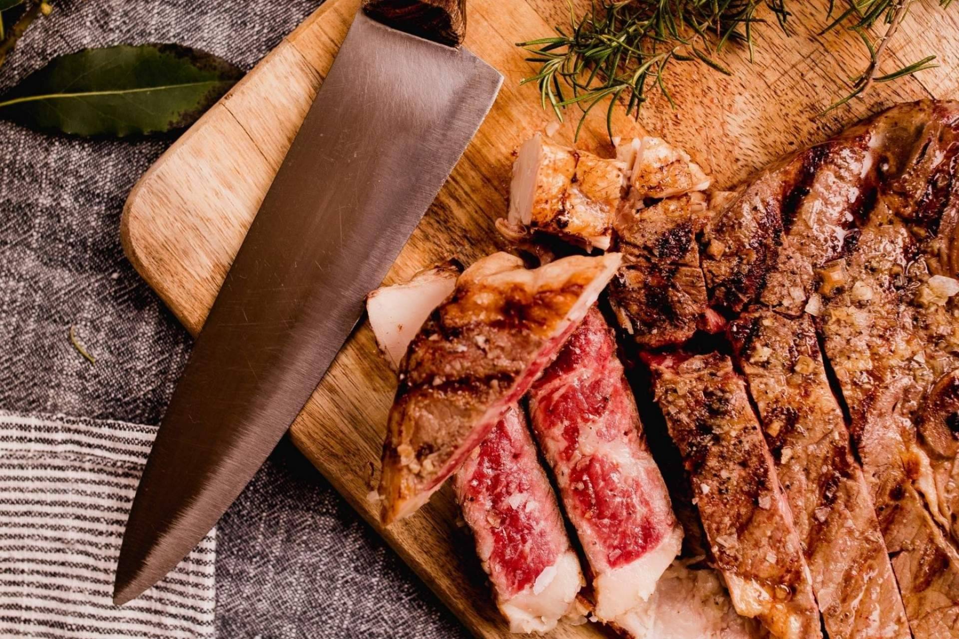 Sibbarita dispone de chuletón de vaca o bogavante azul de alta calidad