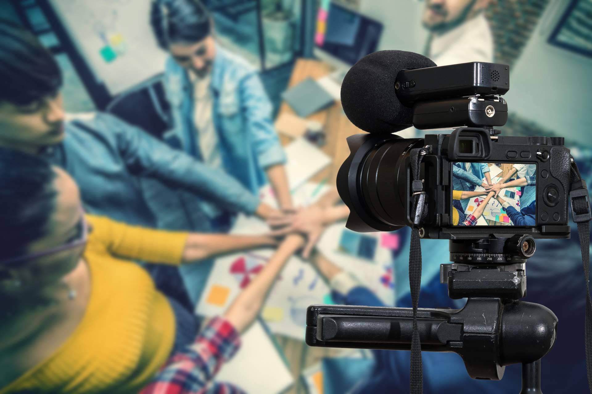 La oportunidad de proyectar la mejor imagen de cualquier negocio a través de vídeos corporativos, gracias a la productora audiovisual NoSoloClips