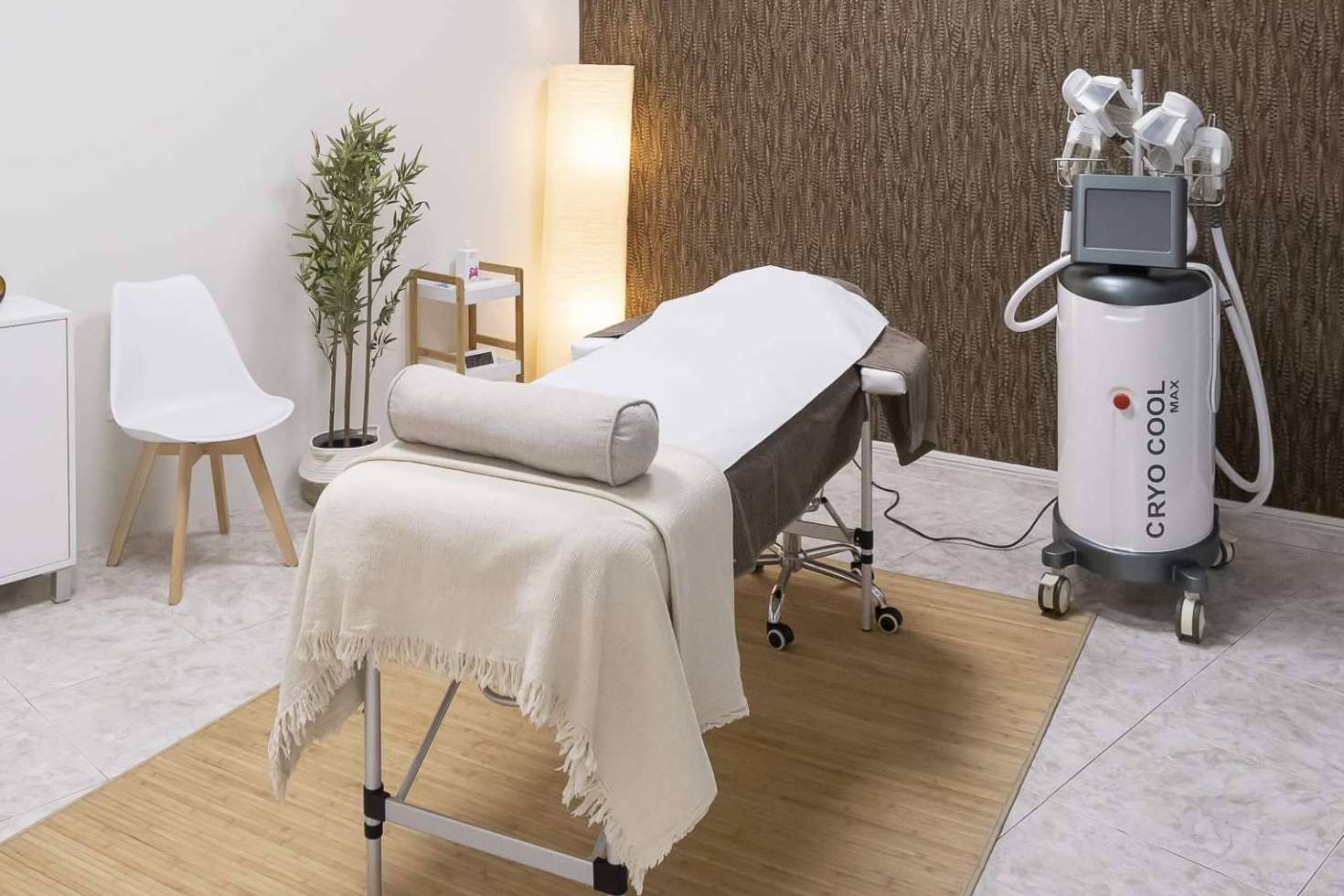 La criolipolisis es la técnica indicada por Femme para acabar con los excesos de grasa de las vacaciones