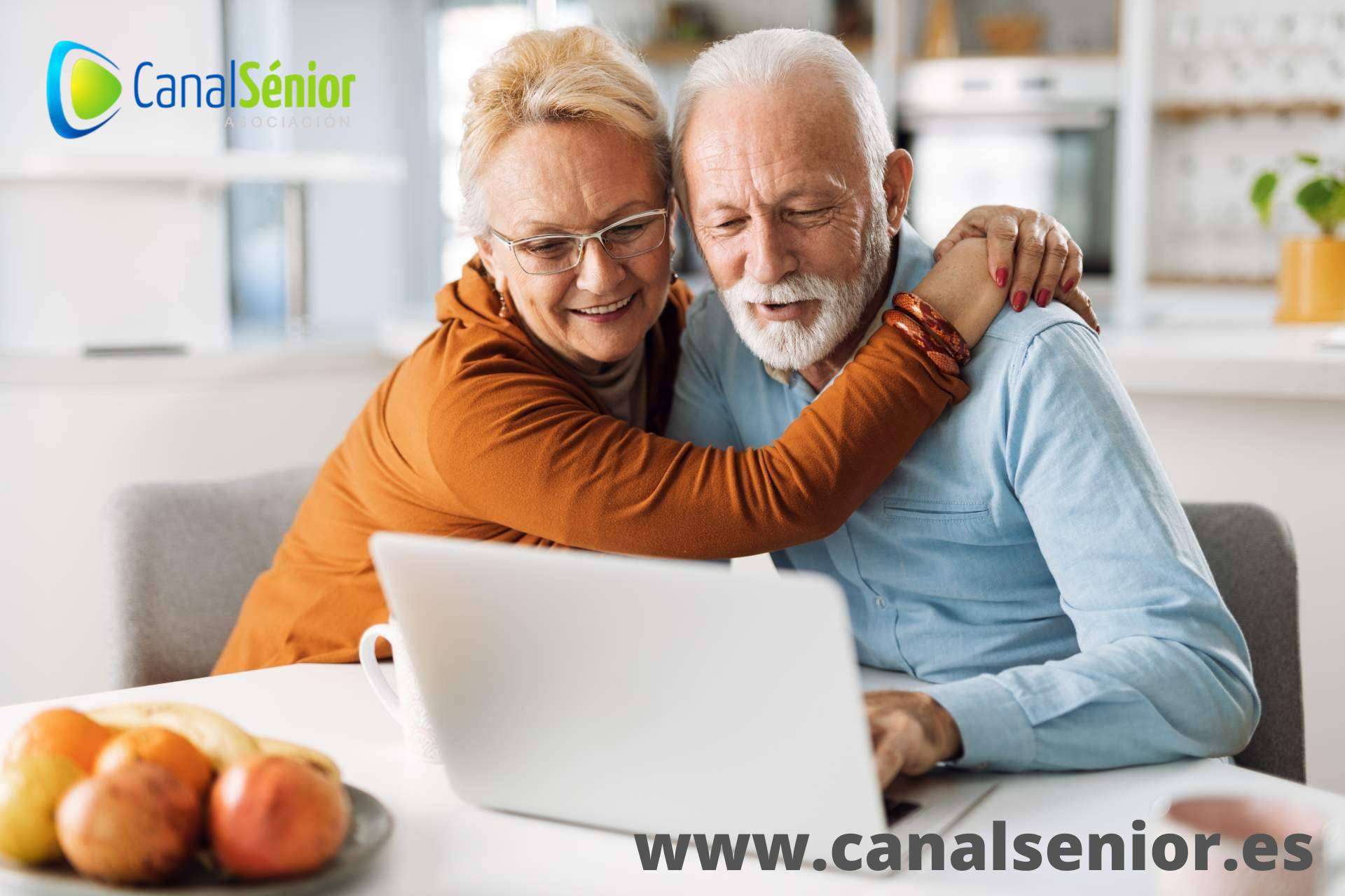 Se buscan jóvenes preocupados por el ocio de sus abuelos: plataforma gratuita de entretenimiento Canal Sénior