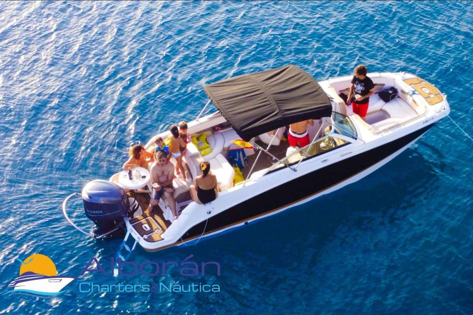 Alboran Charters: los paseos en barco se pueden disfrutar durante todo el año