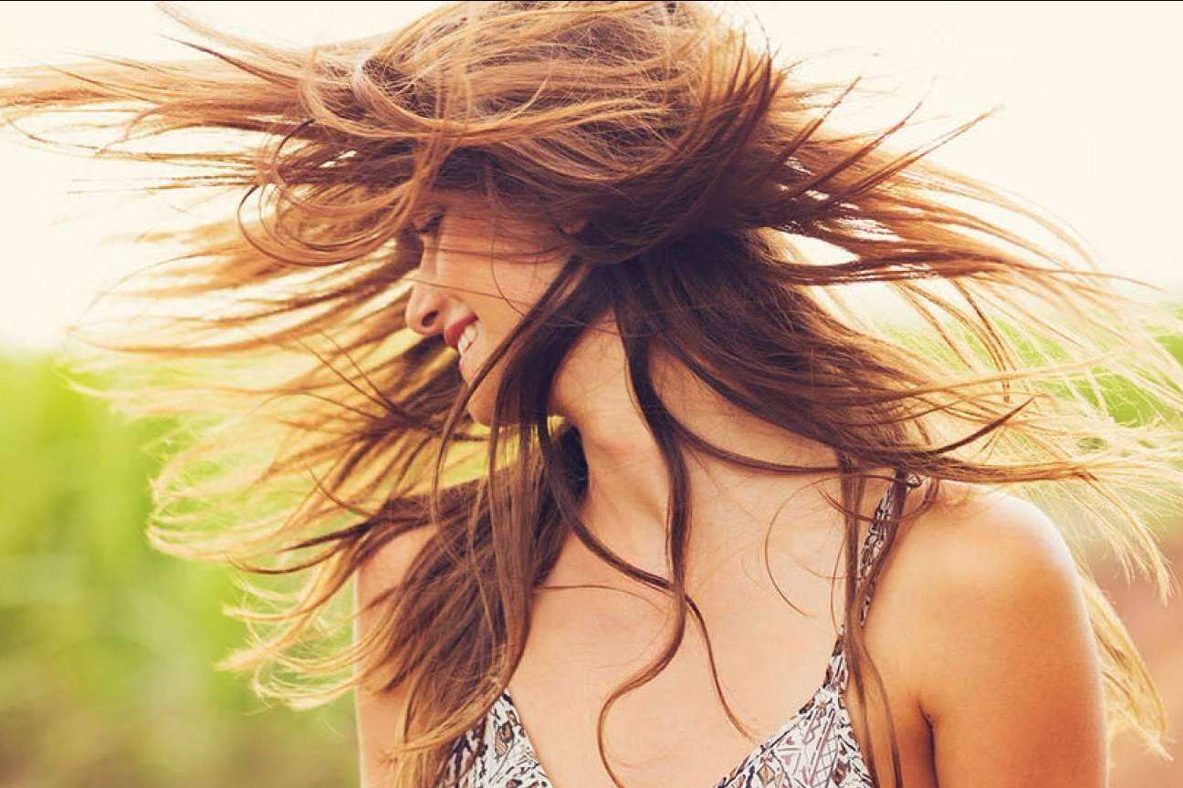 ¿Qué ofrece el kit de productos de Toni & Guy para reparar el cabello después del verano?