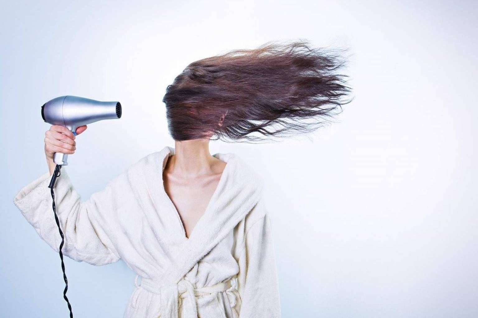Poner solución a la pérdida de cabello durante la menopausia con el producto de Saw Palmetto Menopecia