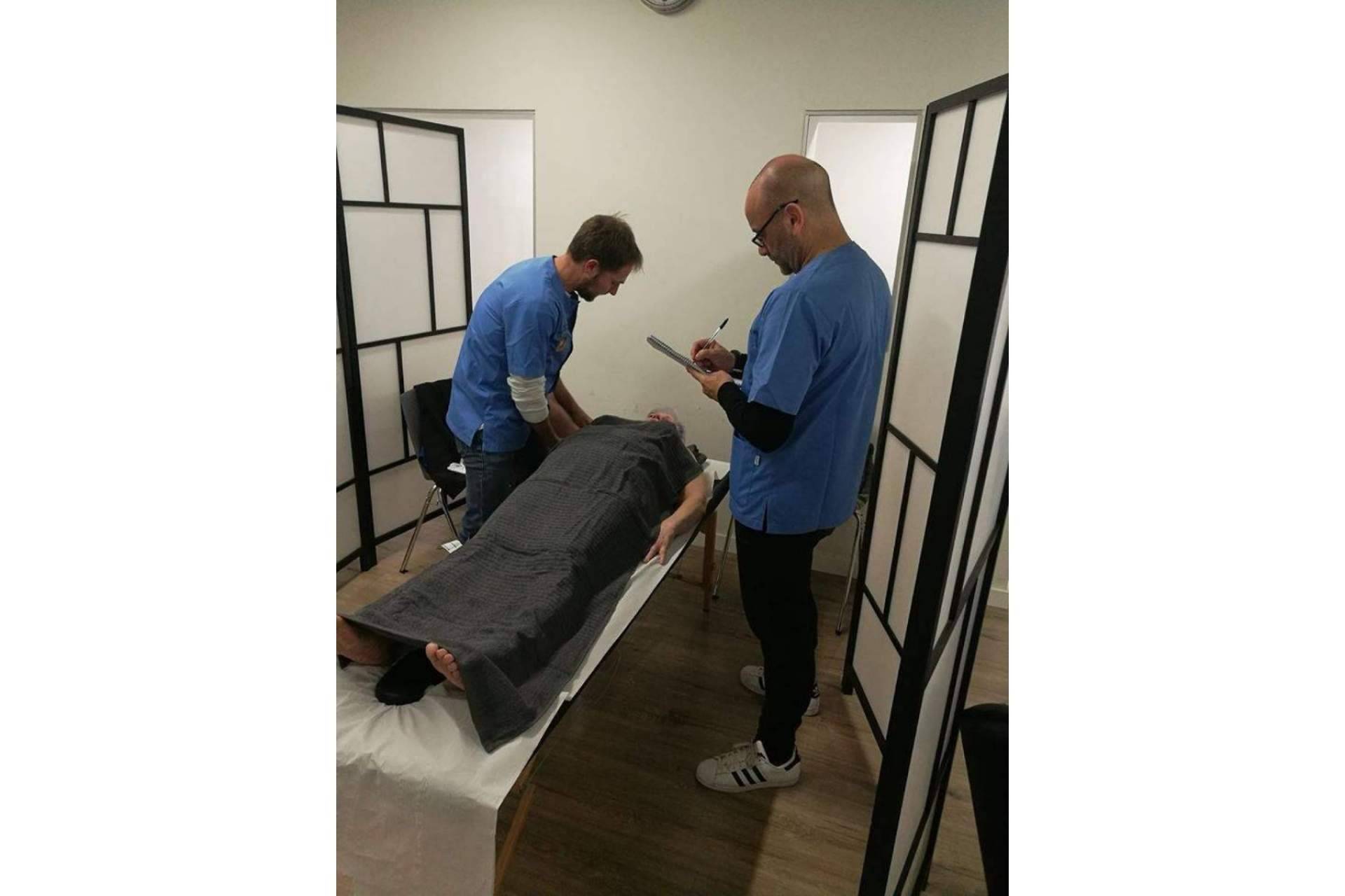 La función de la osteopatía en los problemas discales lumbares: Instituto Internacional de Osteopatía Avanzada