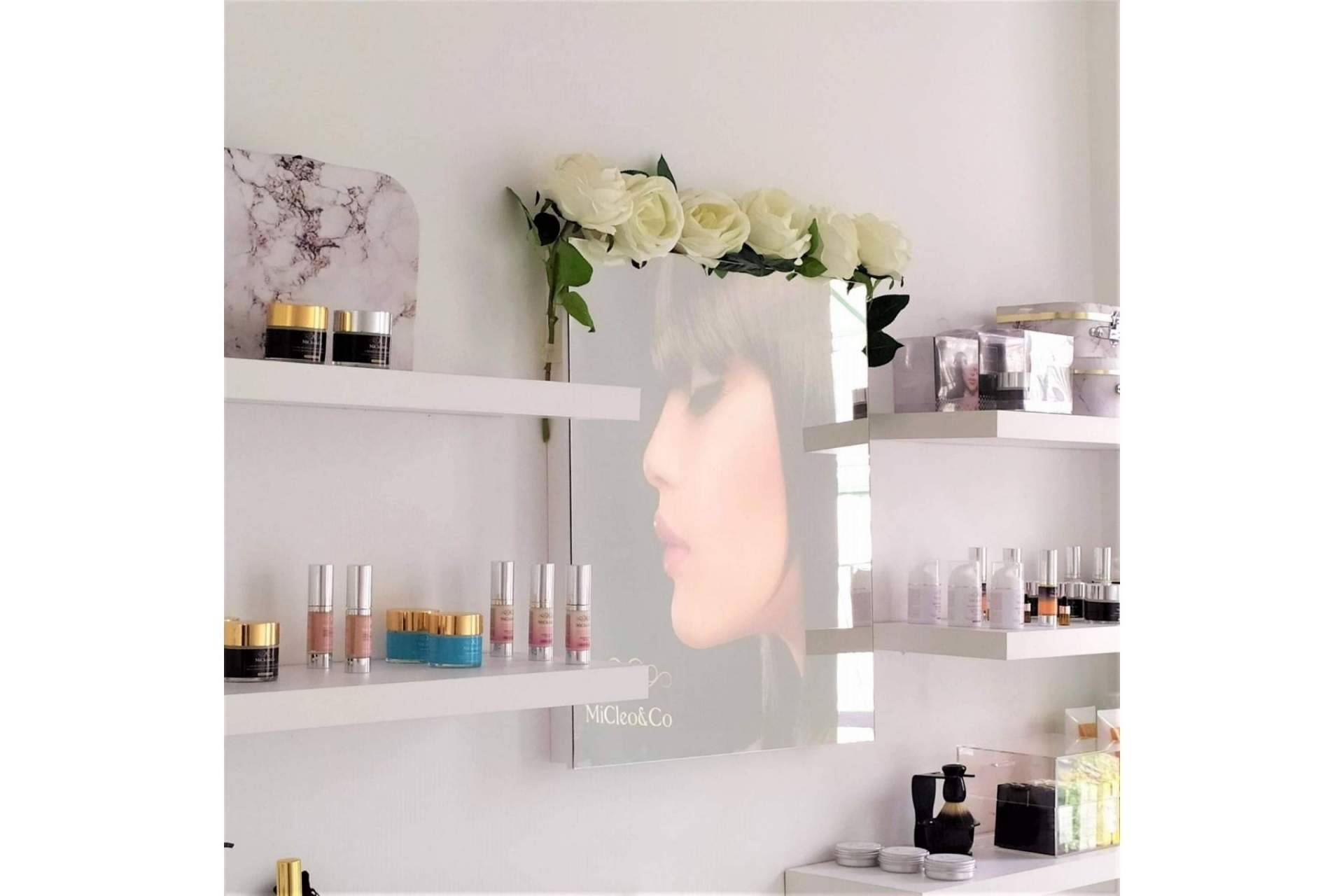 Tratamiento facial antimanchas para conseguir una piel de porcelana y otros tratamientos faciales icónicos de la compañía MiCleo&Co