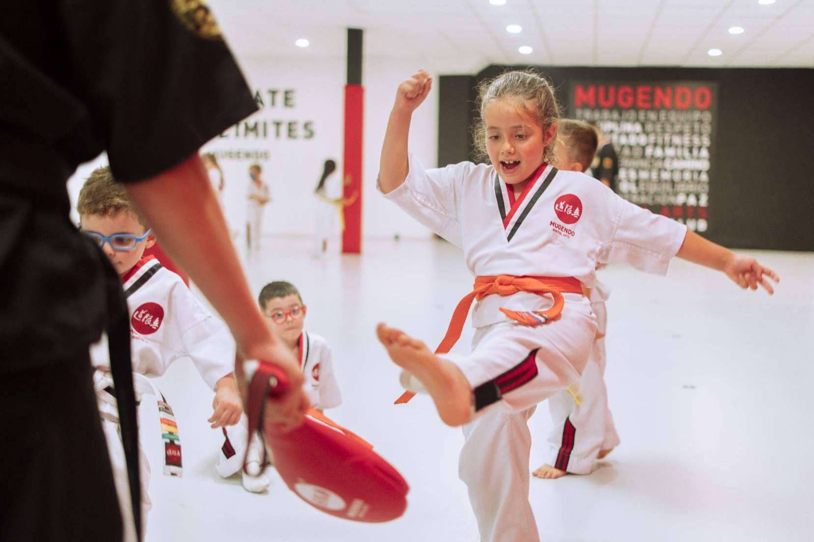 En la escuela de artes marciales Mugendo, los estudiantes pueden generar un óptimo desarrollo físico, mental y cognitivo