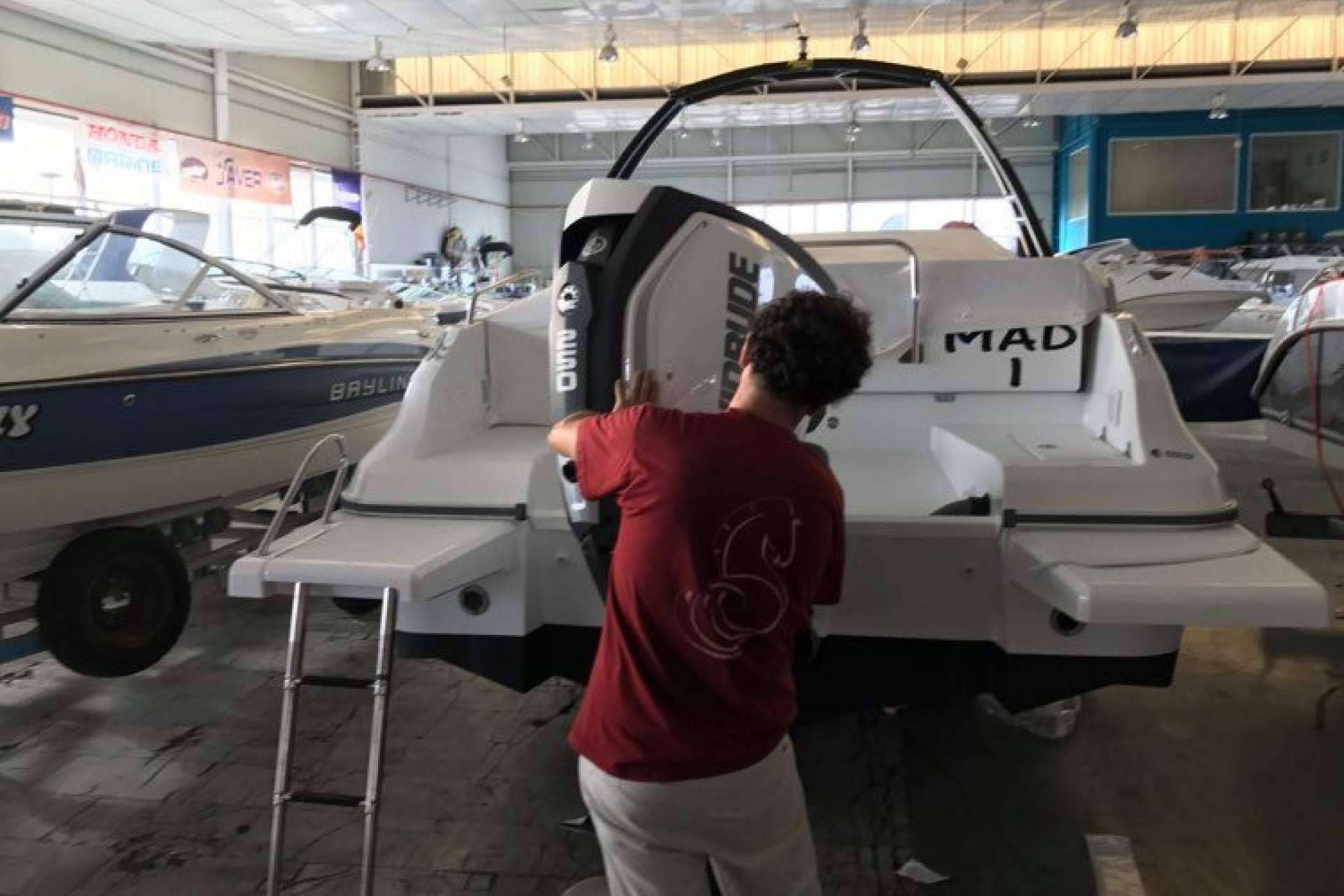 Elegir entre gran variedad de barcos de ocasión en Murcia con Marina Center