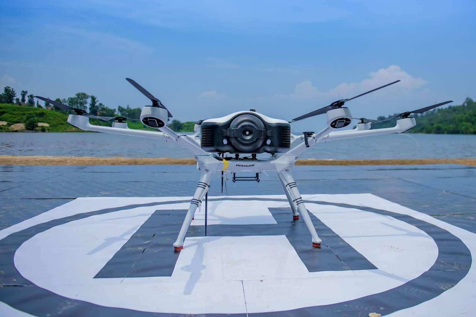 ¿Dónde encontrar  una opción de renting para vehículos aéreos no tripulados (UAS)? FRP Advanced Technologies Aerospace & Defence S.L.