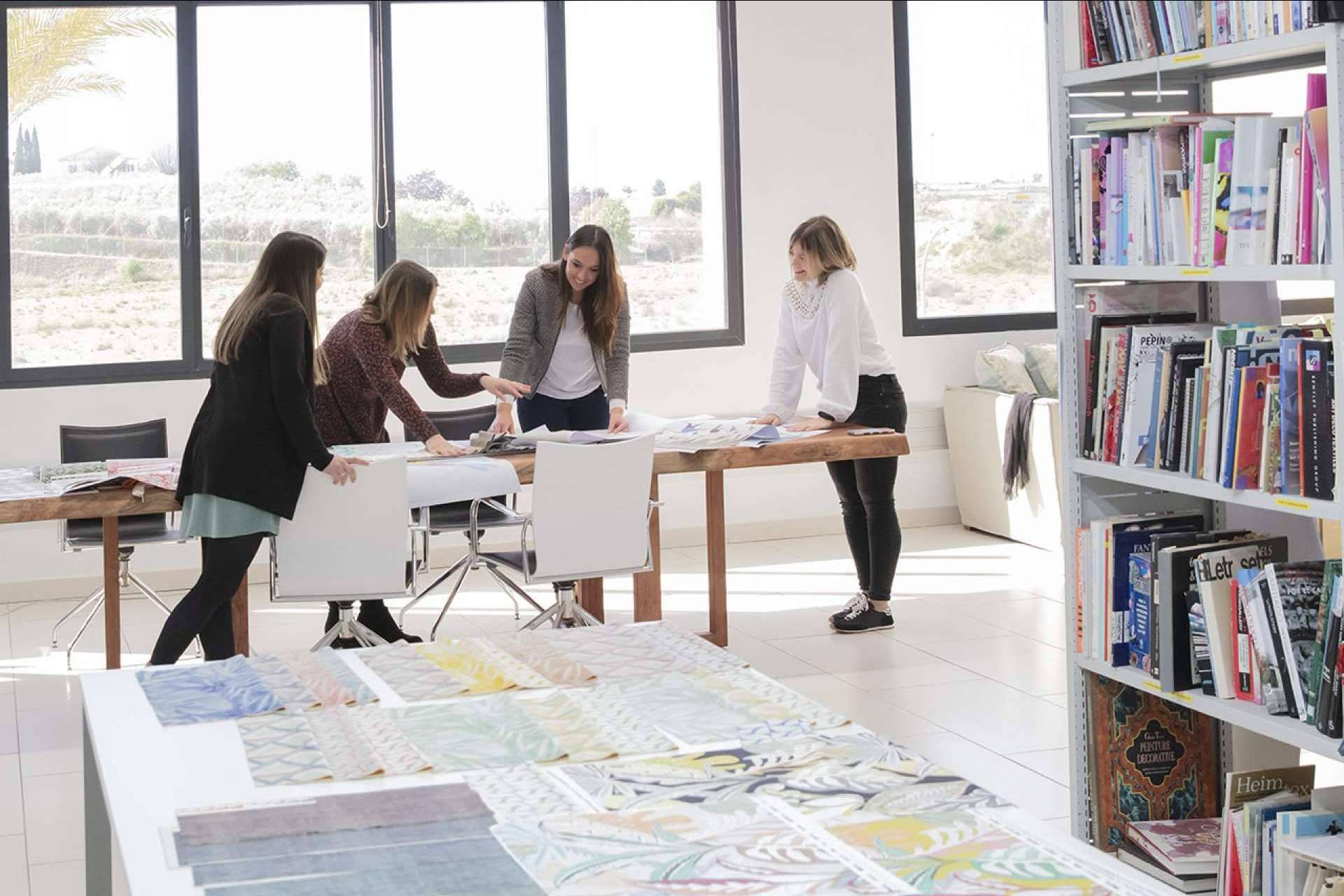 Rioma, compañía dedicada a la fabricación textil utilizando materiales sostenibles