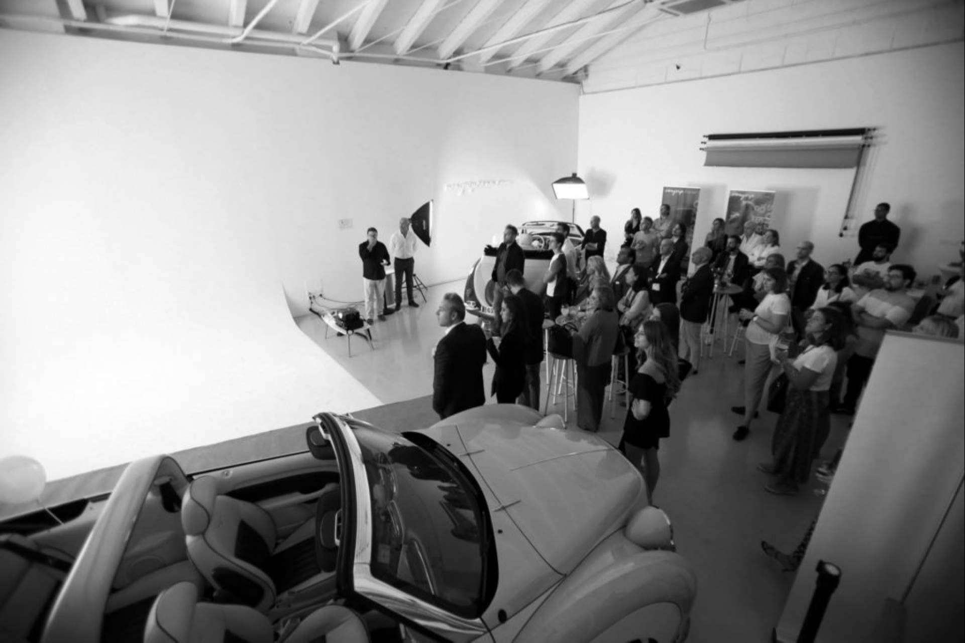 La tendencia del alquiler de coches retro para eventos corporativos