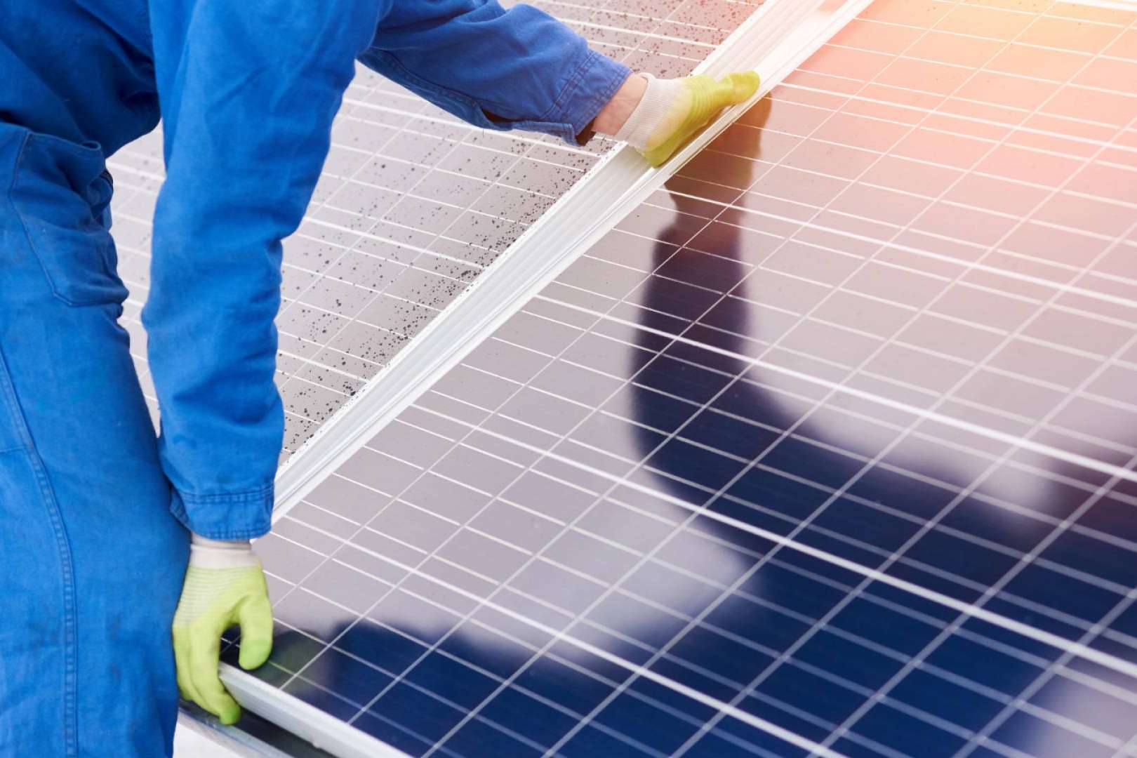 Conecta2 Energía ofrece energía y prioriza su optimización y eficiencia