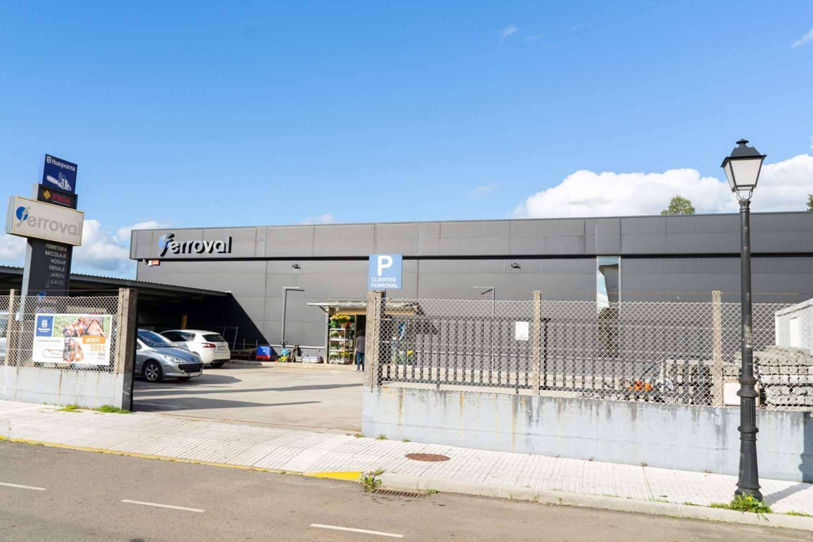 La amplia variedad en ferretería y maquinaria que ofrece Ferroval, desde Galicia para toda España