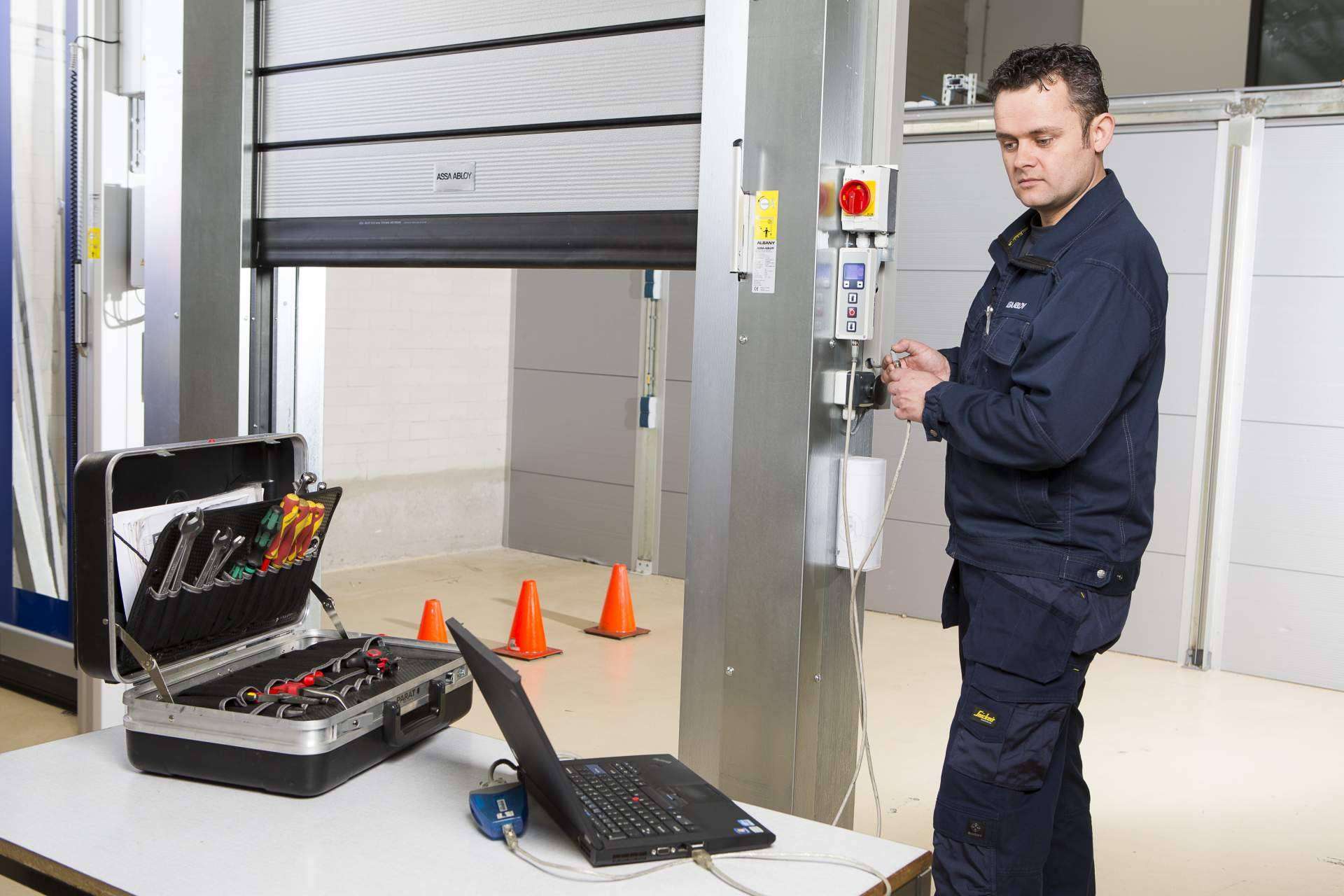 ¿Cuáles son los beneficios del servicio de mantenimiento preventivo de ASSA ABLOY?