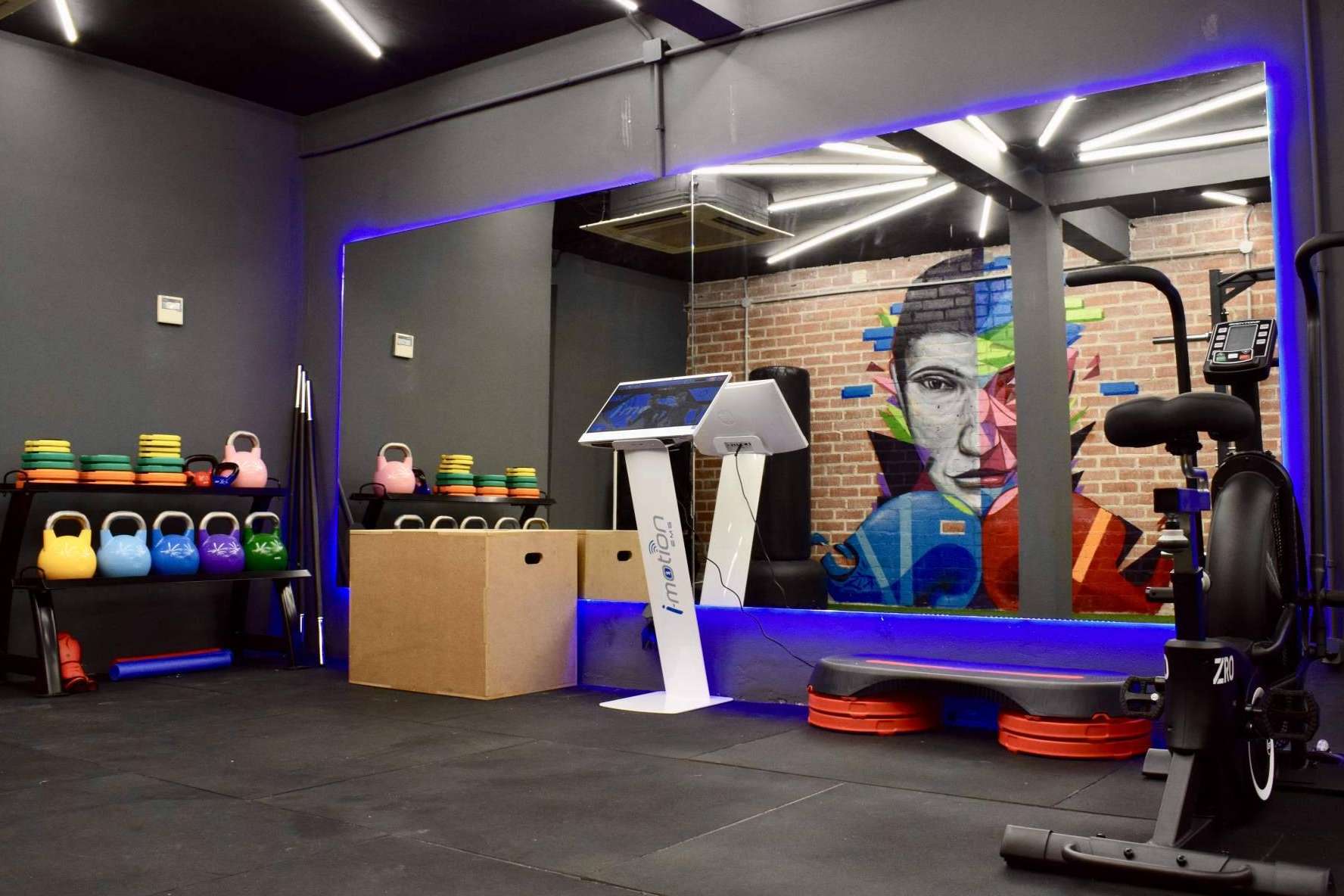 Ren Coach explica el funcionamiento y los beneficios del electrofitness