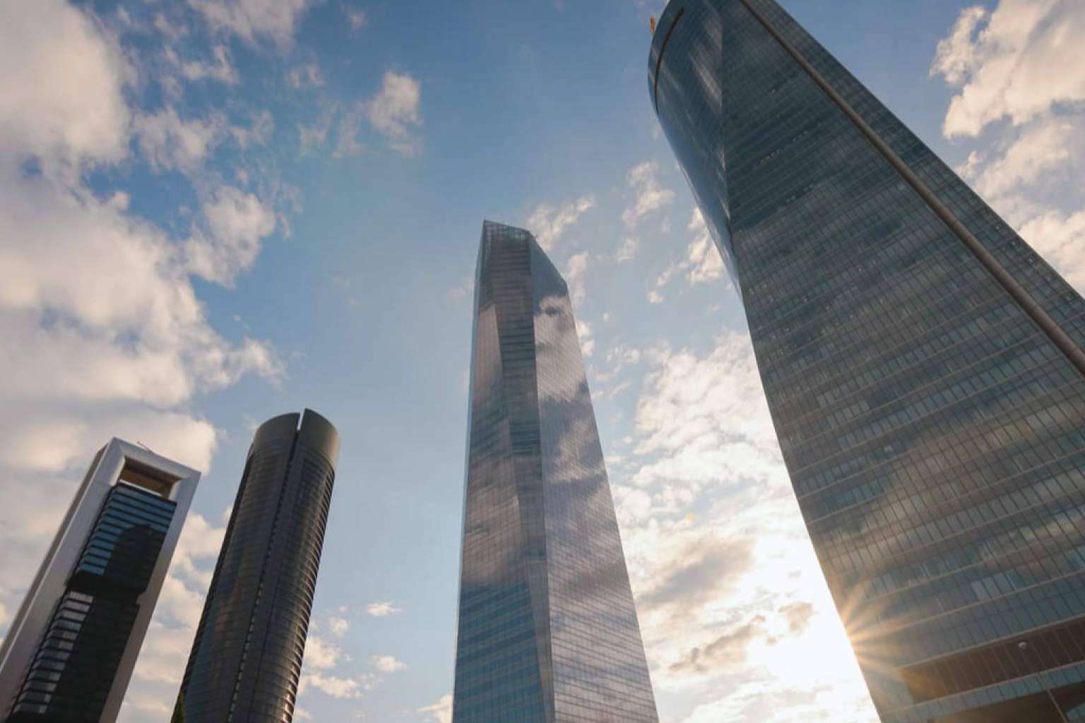 La nueva empresa de consultoría para negocios inmobiliarios Escalado.com está revolucionando la captación de propiedades en España