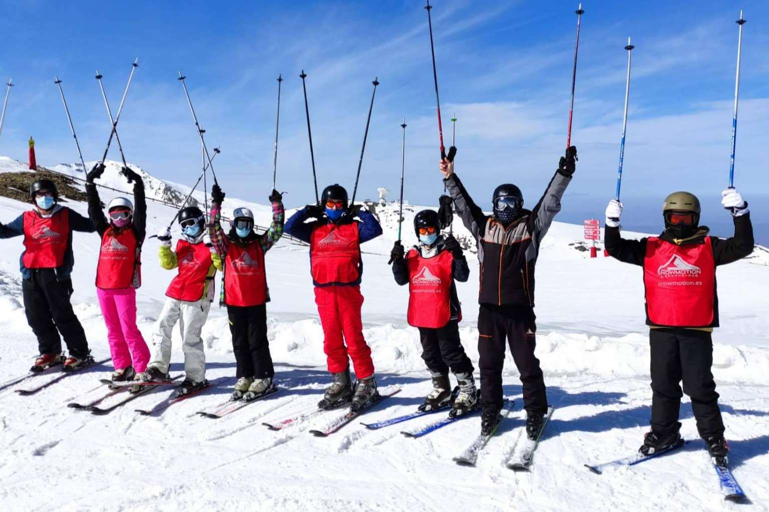 Snowmotion ofrece clases y alquiler de equipos de snowboard y esquí