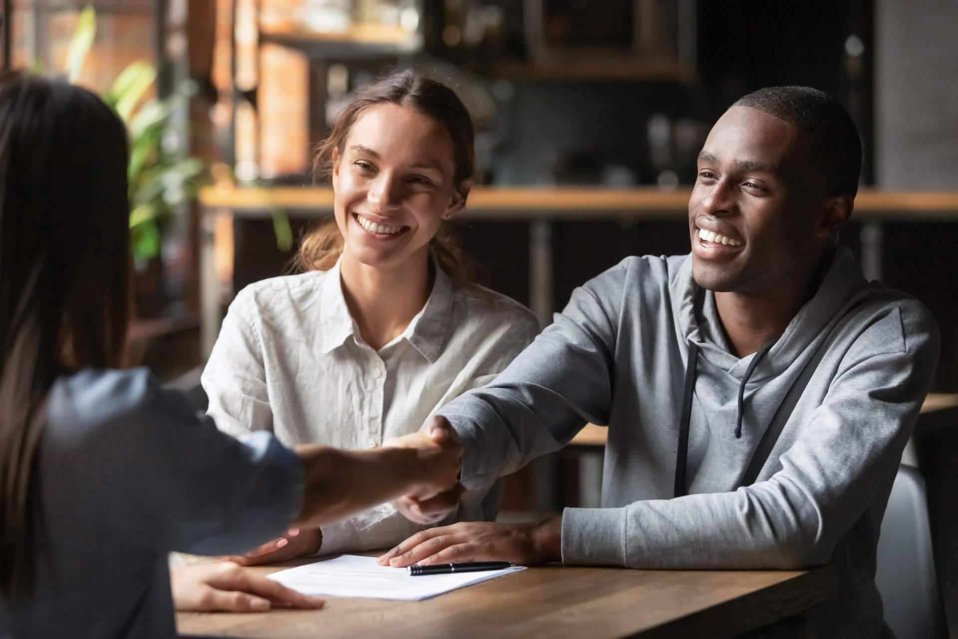 La importancia de contar con un intermediario de crédito inmobiliario para conseguir la mejor hipoteca