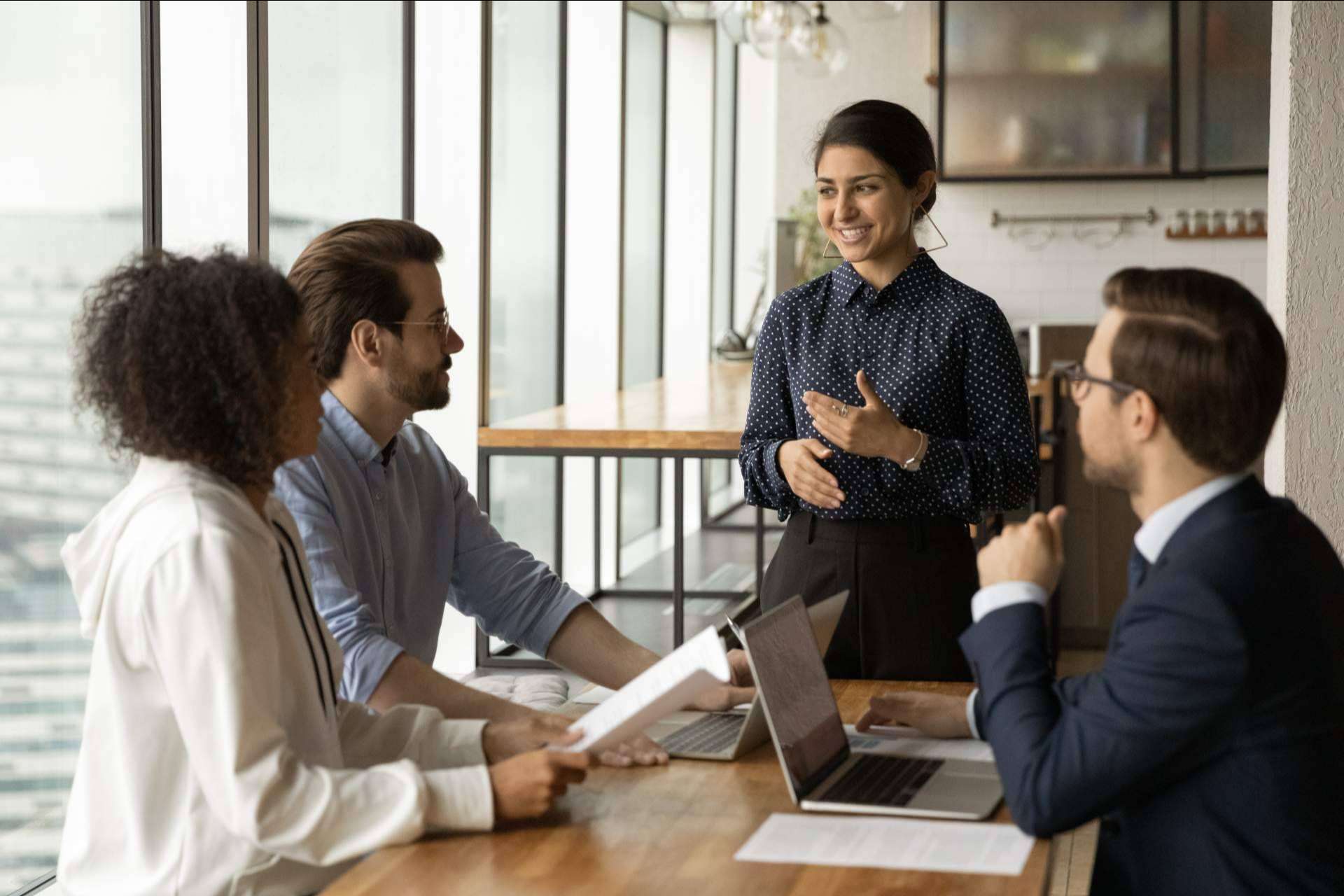 Migrow ofrece su servicio estrella de visado y residencia para emprendedores