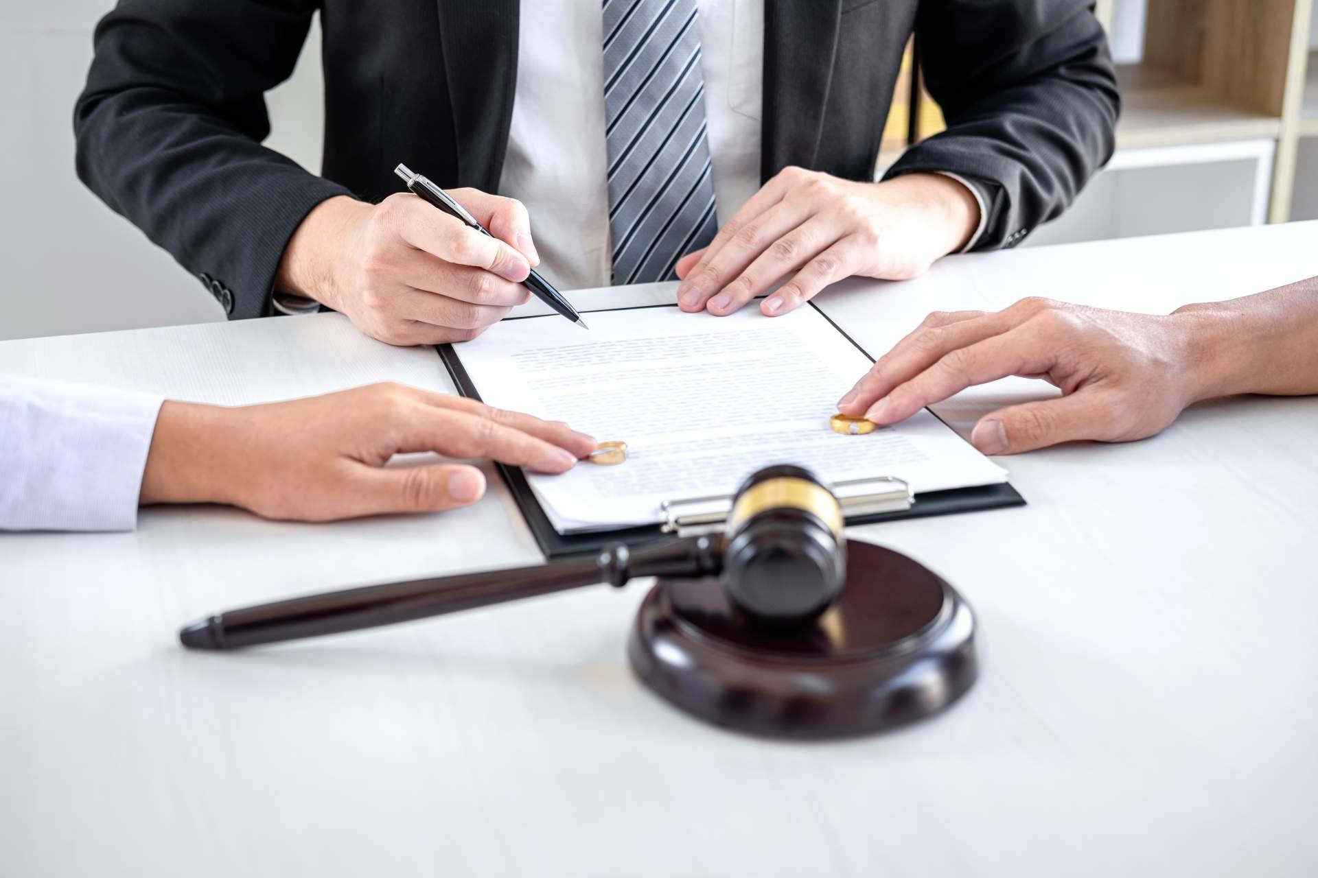 Abogados Cebrián ofrece servicios de abogados para un divorcio exprés económico en Fuenlabrada
