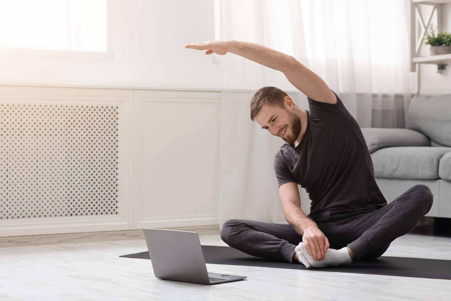 Los cursos de yoga en Goa (India) que brinda el centro de Yoga Kavaalya
