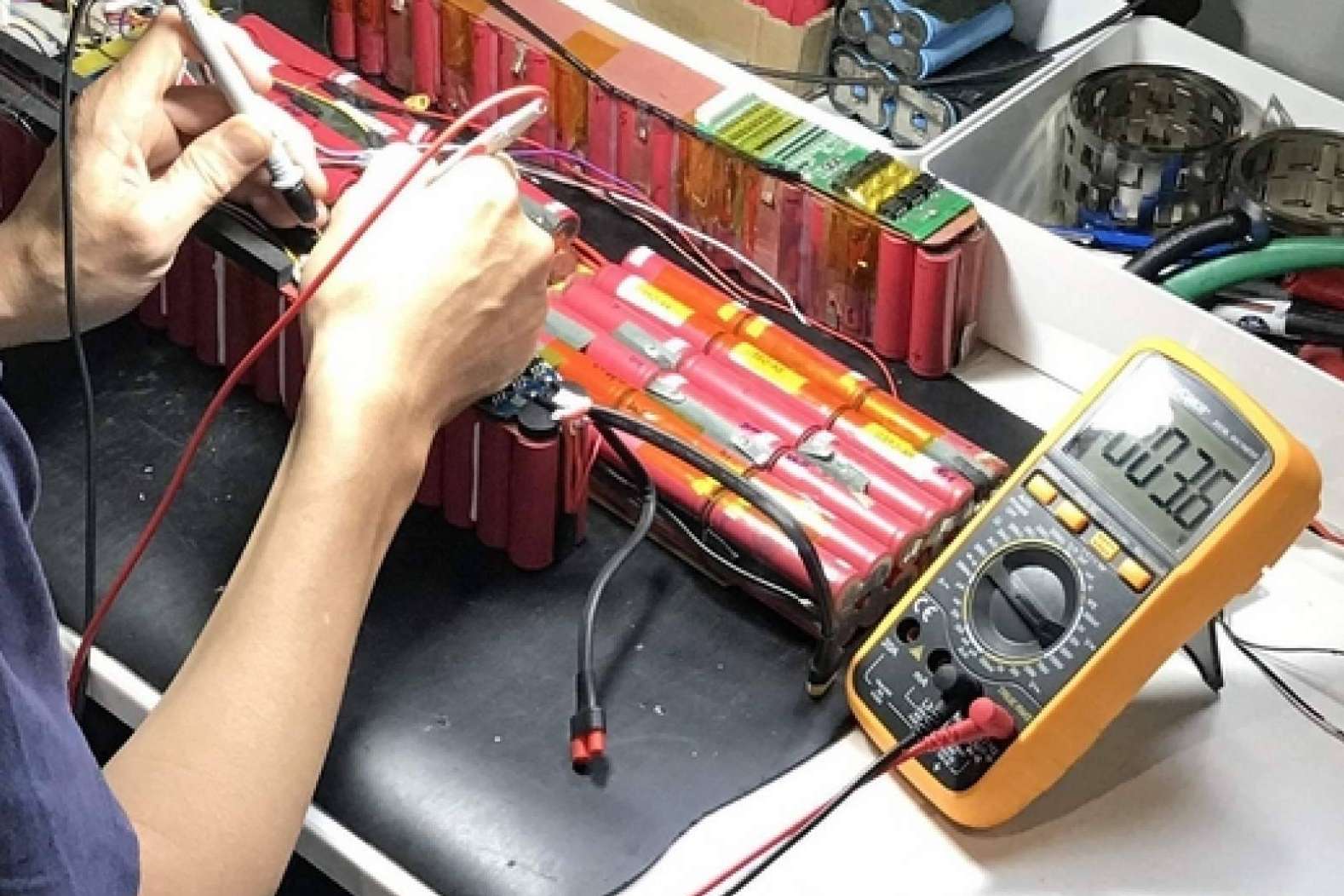 Arréglatelo se encarga de la reparación de patinetes eléctricos y repuestos de patinetes eléctricos
