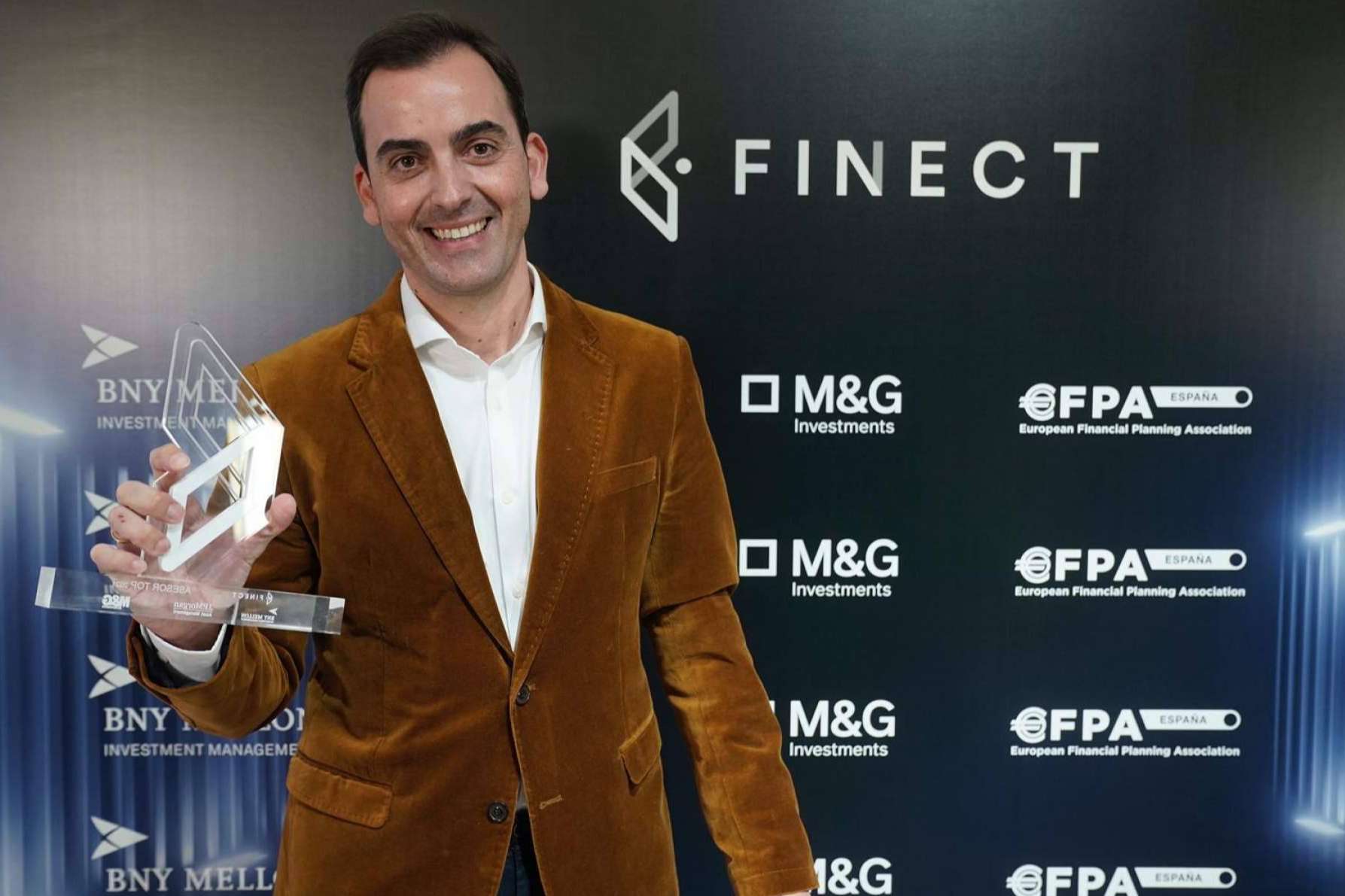 El reconocimiento del éxito del asesor financiero de confianza de José Manuel Marín Cebrián